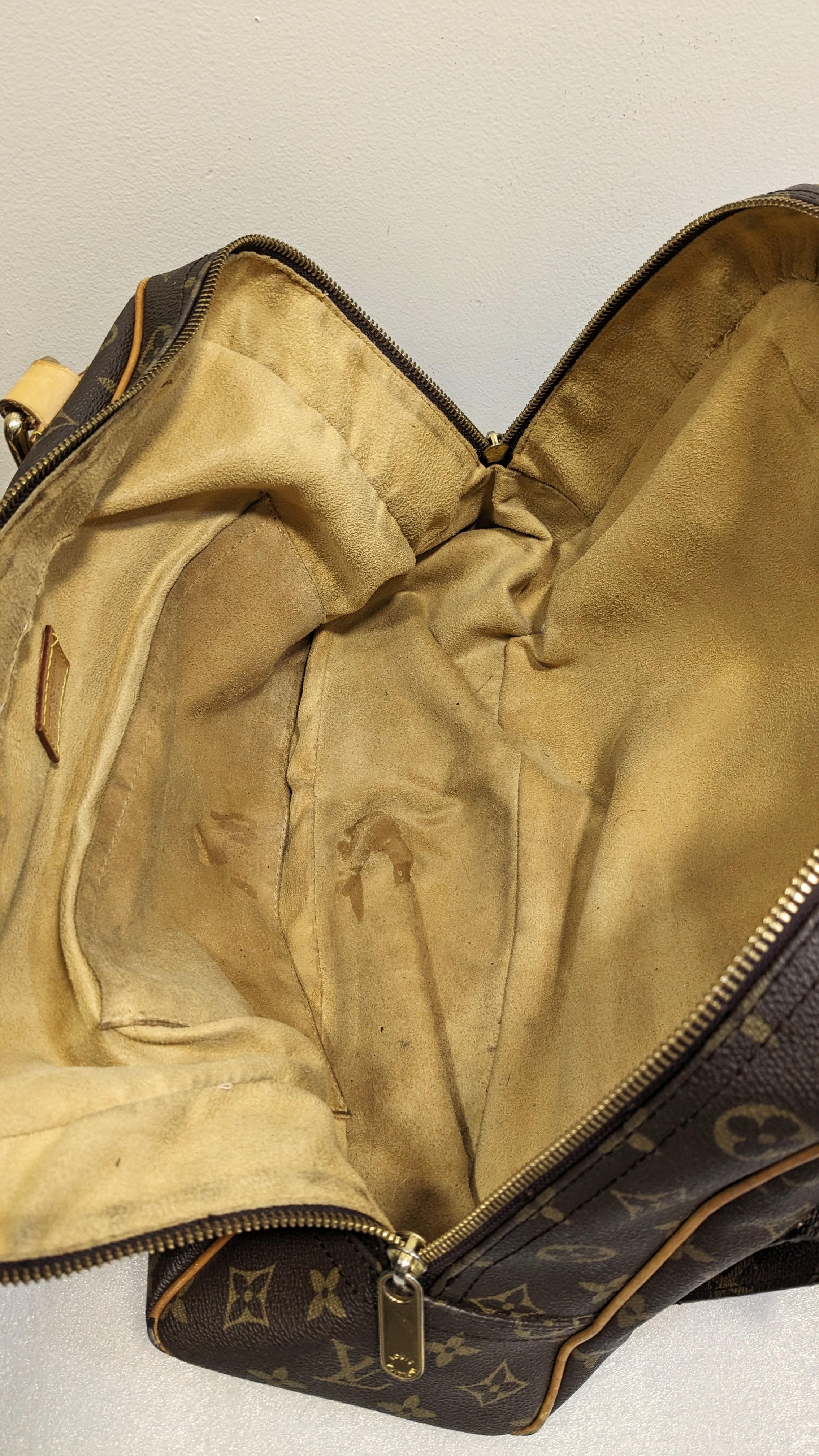 Louis Vuitton Monogram Canvas Manhattan GM Bag For Sale 4