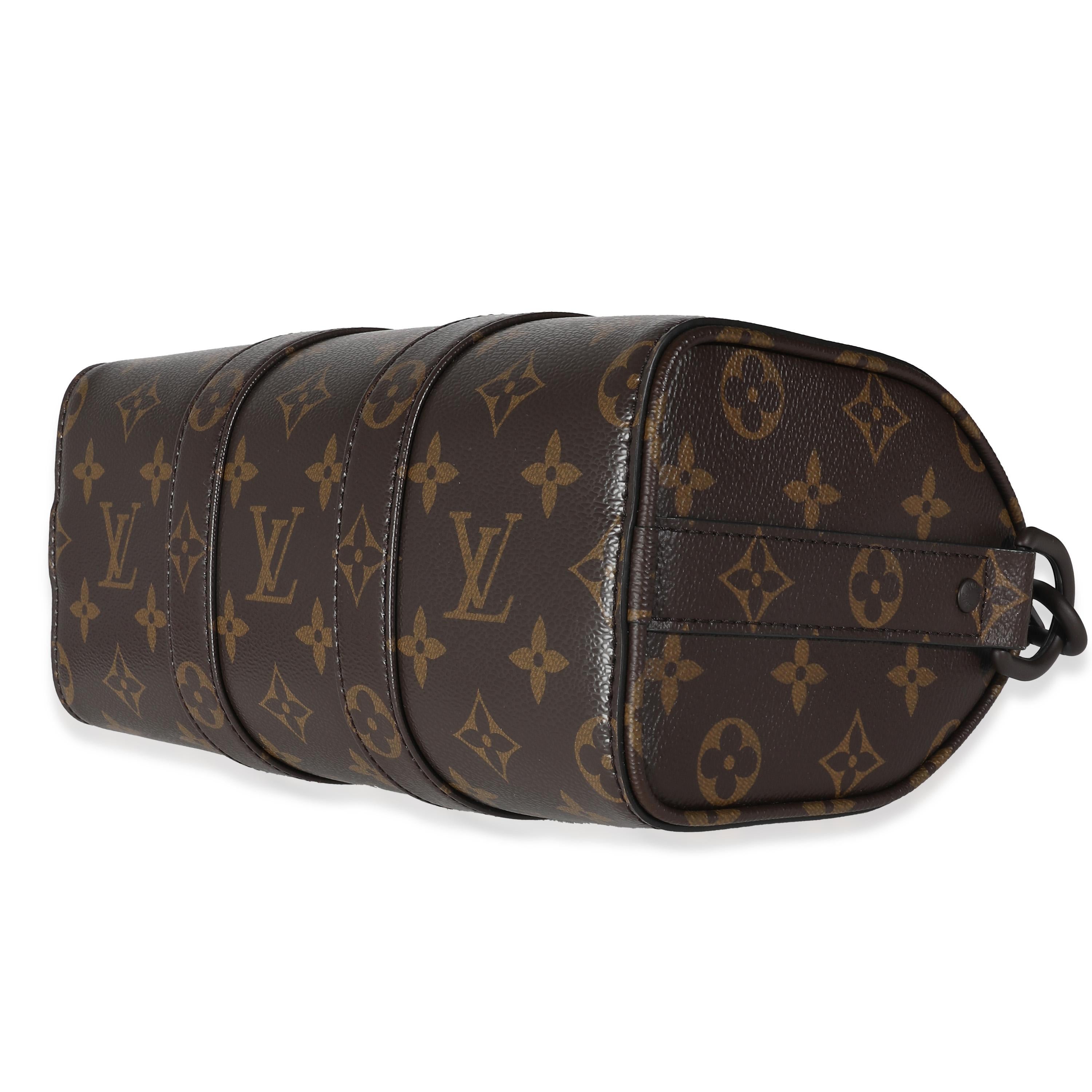 Louis Vuitton Monogramm Canvas Metallic Nebula Keepall Bandouliere 25 für Damen oder Herren im Angebot
