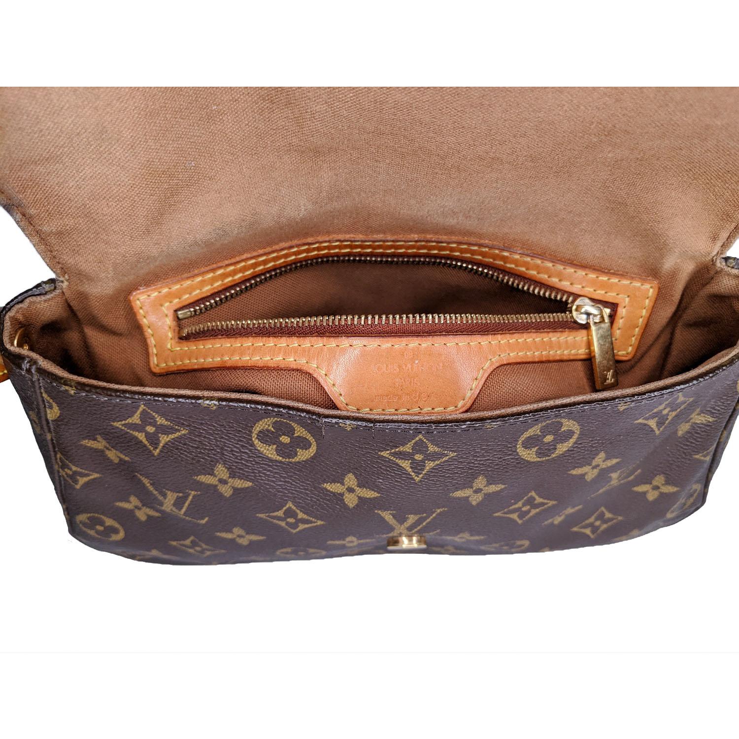 Louis Vuitton Monogram Canvas Mini Looping Shoulder Bag In Good Condition In Scottsdale, AZ