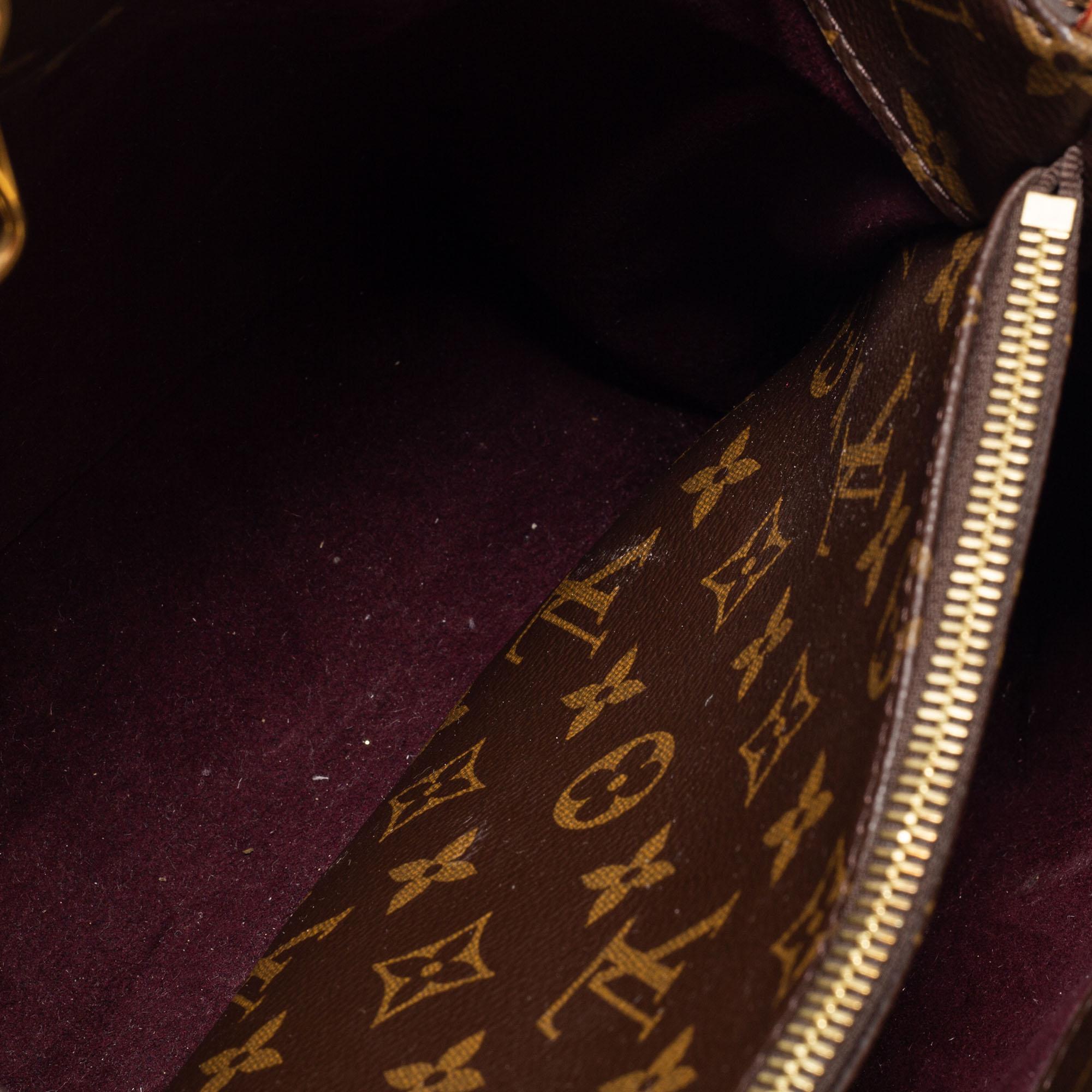 Louis Vuitton Monogram Canvas Montaigne MM Bag In Good Condition In Dubai, Al Qouz 2