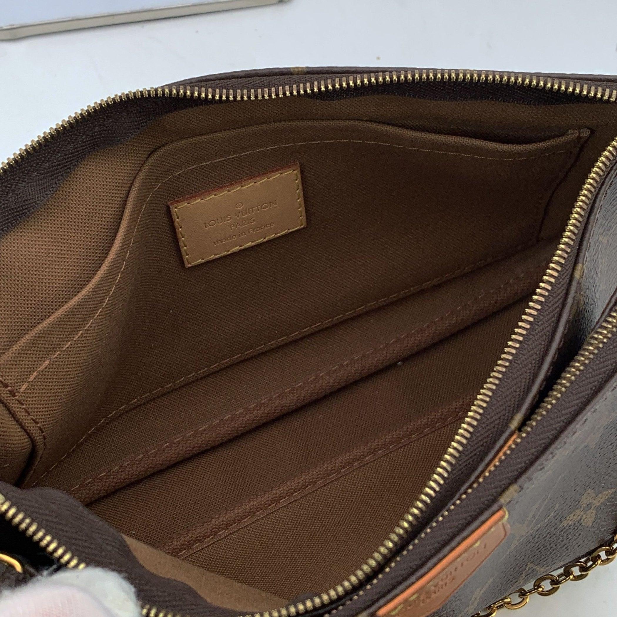 Louis Vuitton Monogram Canvas Multi Pochette Accessoires Borsa M44840 In condizioni ottime in vendita a Rome, Rome