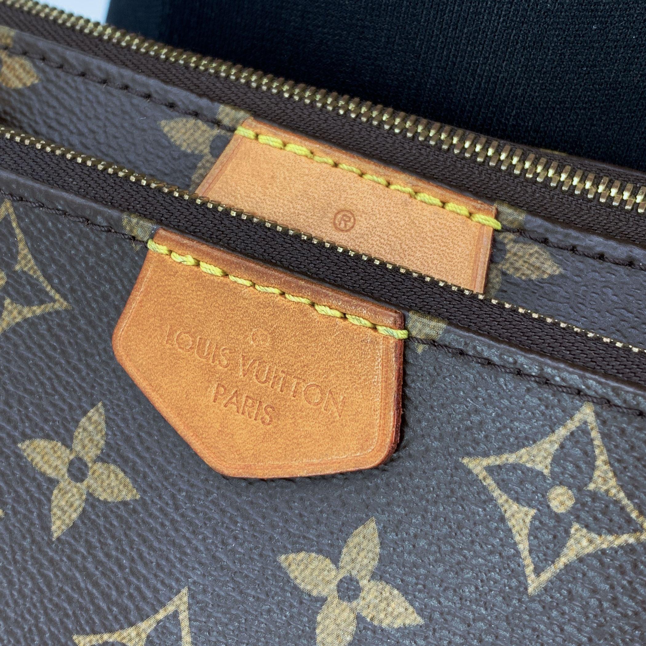 Louis Vuitton Monogram Canvas Multi Pochette Accessoires Borsa M44840 in vendita 1