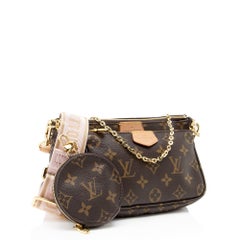Louis Vuitton, bolso multiusos «Pochette» de lona Monogram para accesorios