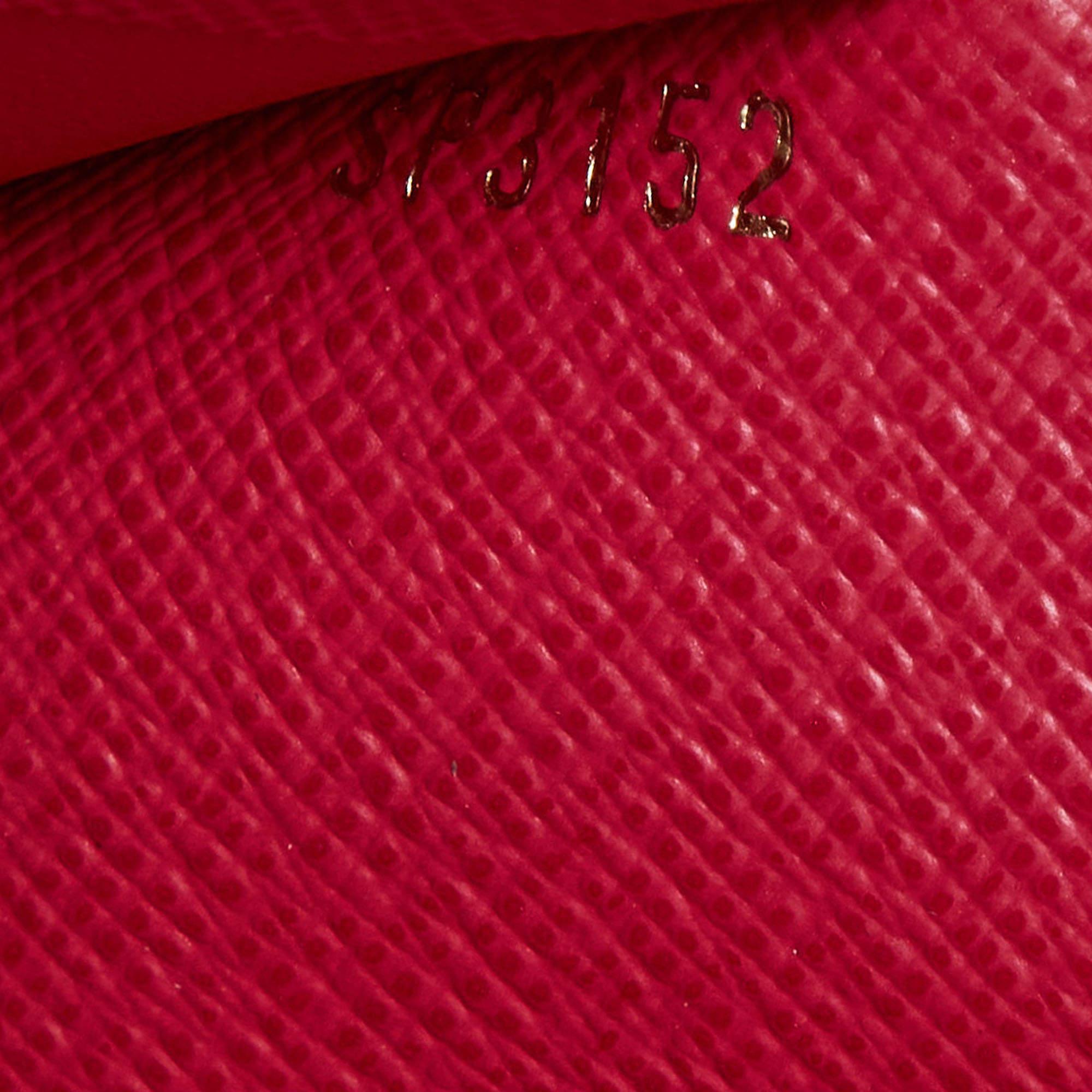 Louis Vuitton Monogram Canvas My LV Heritage Reisepassbezug aus Segeltuch mit Monogramm im Angebot 1