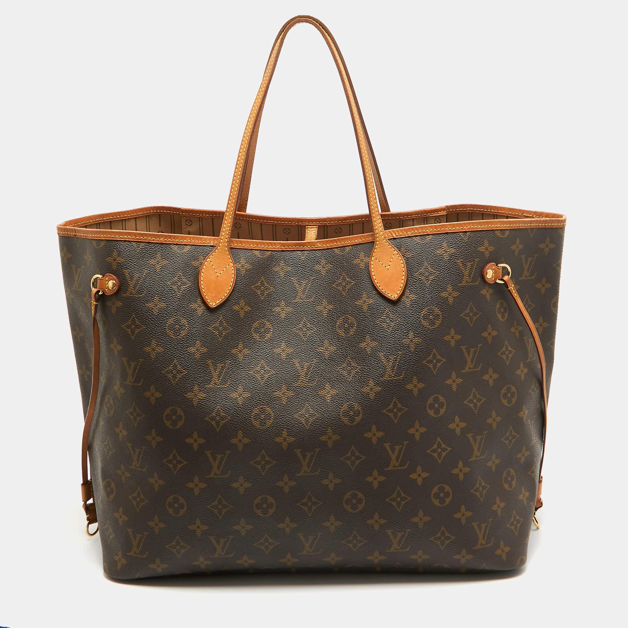 Introduced in 2007, the Neverfull by Louis Vuitton is an all-time classic. This GM-size Neverfull comes crafted from Monogram canvas and has two leather handles.

