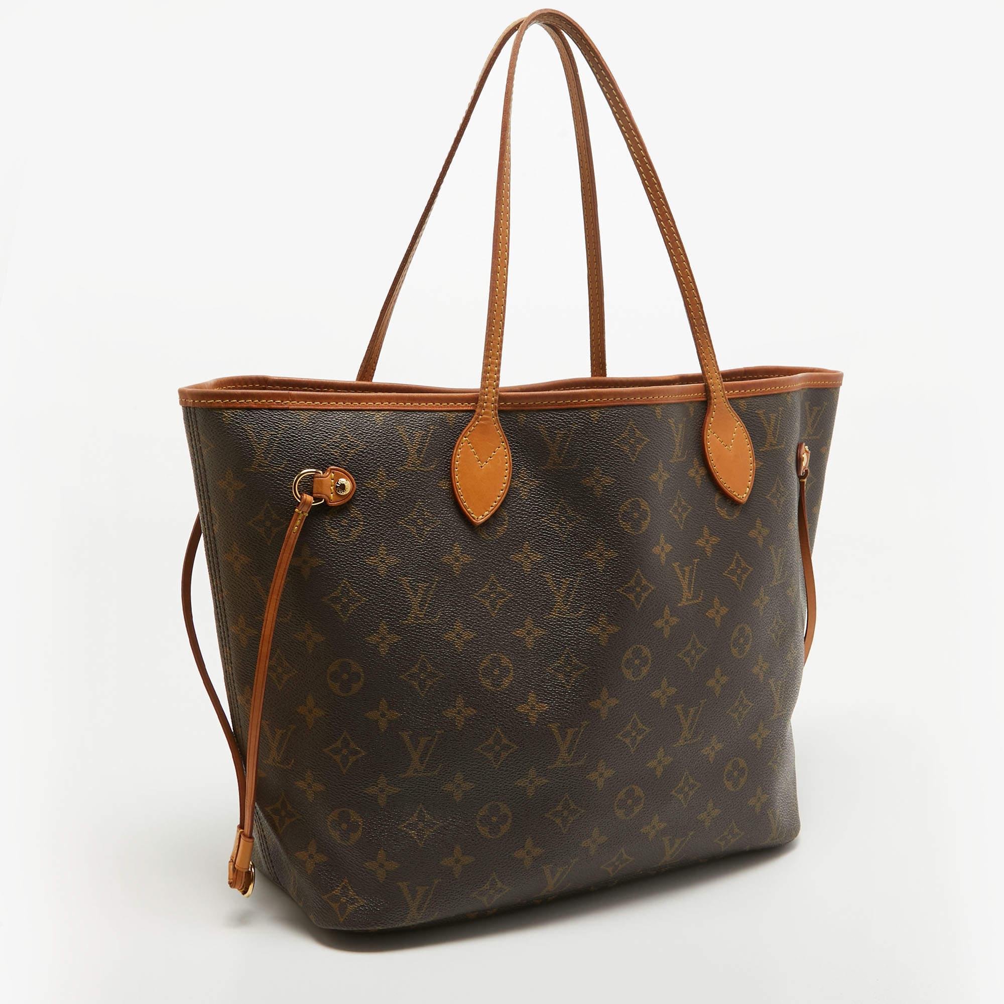 Louis Vuitton Monogram Canvas Neverfull MM Bag In Good Condition For Sale In Dubai, Al Qouz 2