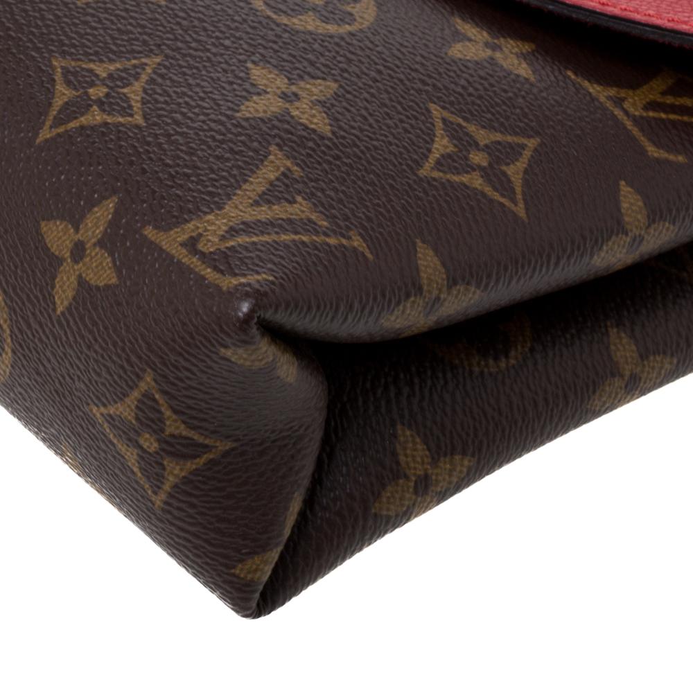 Louis Vuitton Monogram Canvas Pallas Chain Bag In Good Condition In Dubai, Al Qouz 2