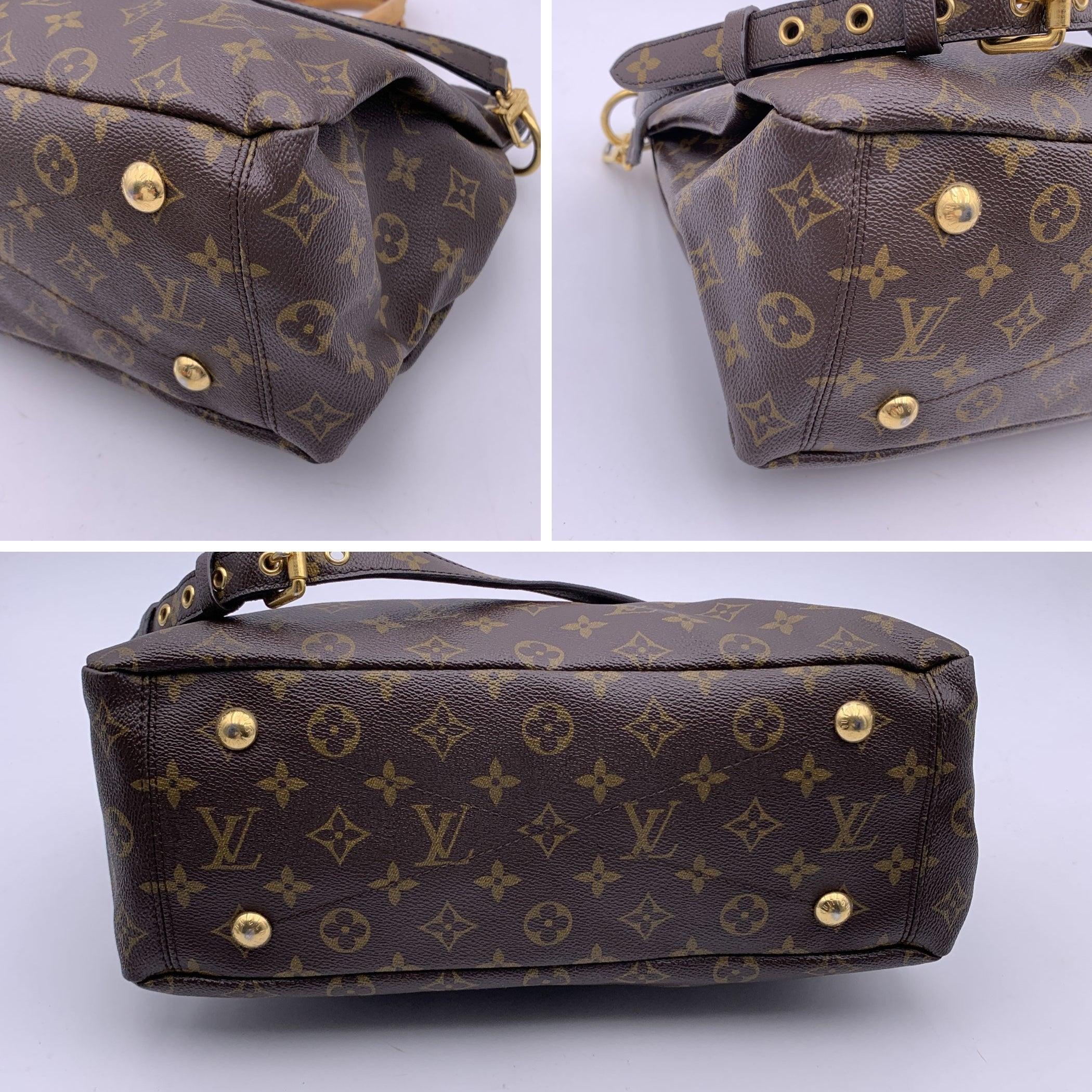 Louis Vuitton Monogram Canvas Pallas Full Handbag with Strap Fuchsia In Good Condition In Rome, Rome