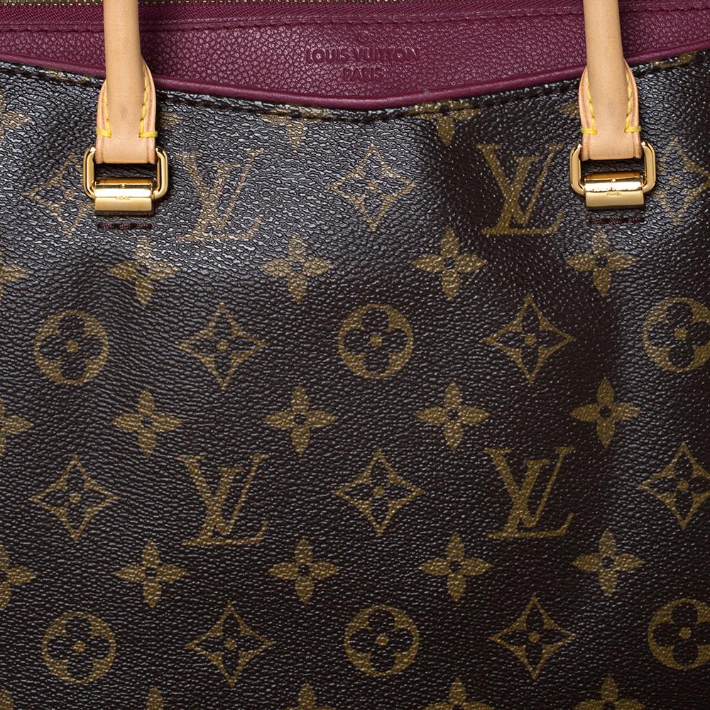 Louis Vuitton Monogram Canvas Pallas MM Bag In Good Condition In Dubai, Al Qouz 2