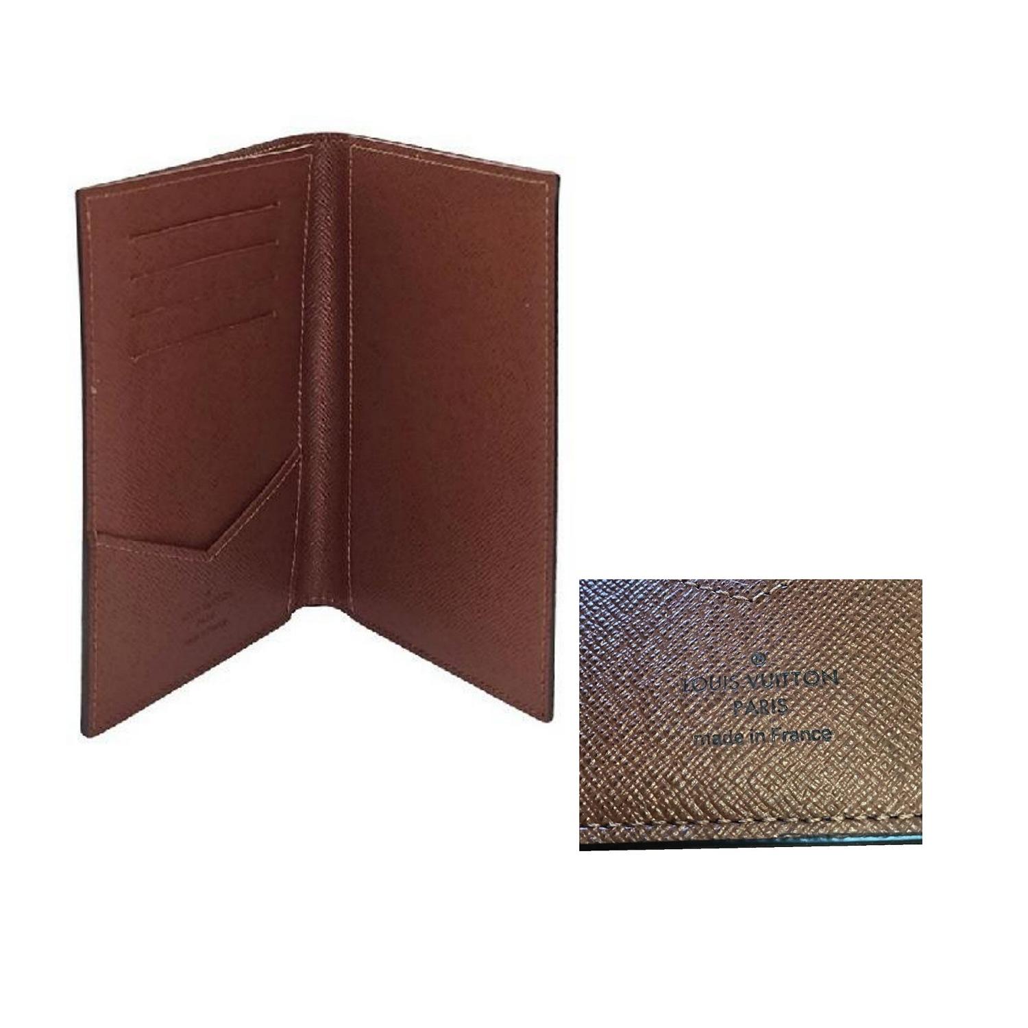 Funda de pasaporte de lona con monograma Louis Vuitton en venta 1