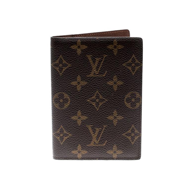Passport cover leather small bag Louis Vuitton Brown in Leather