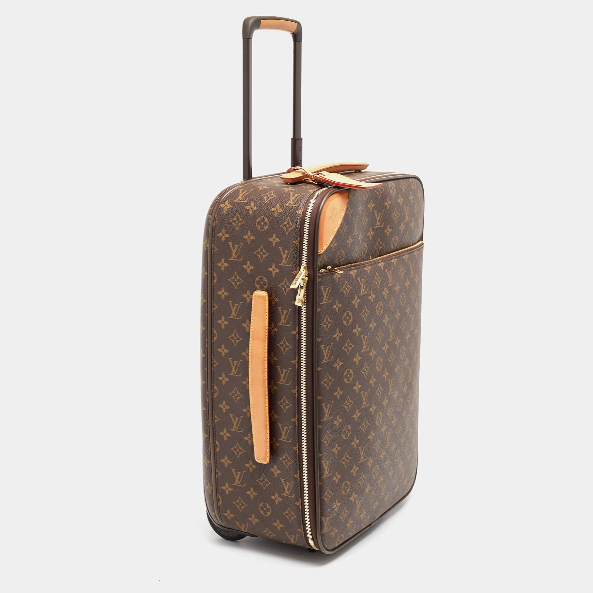 Louis Vuitton Monogram Canvas Pegase Legere 50 Luggage In Good Condition For Sale In Dubai, Al Qouz 2