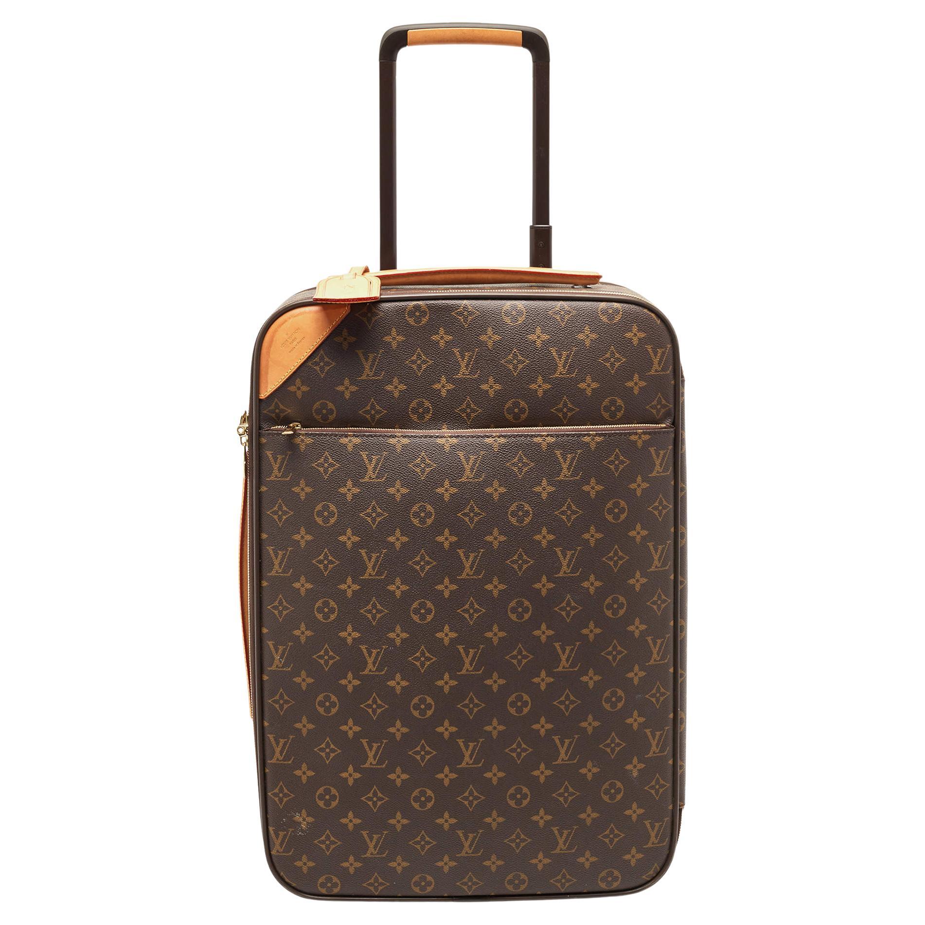 Louis Vuitton Monogram Canvas Pegase Legere 50 Gepäckstücke aus Segeltuch im Angebot