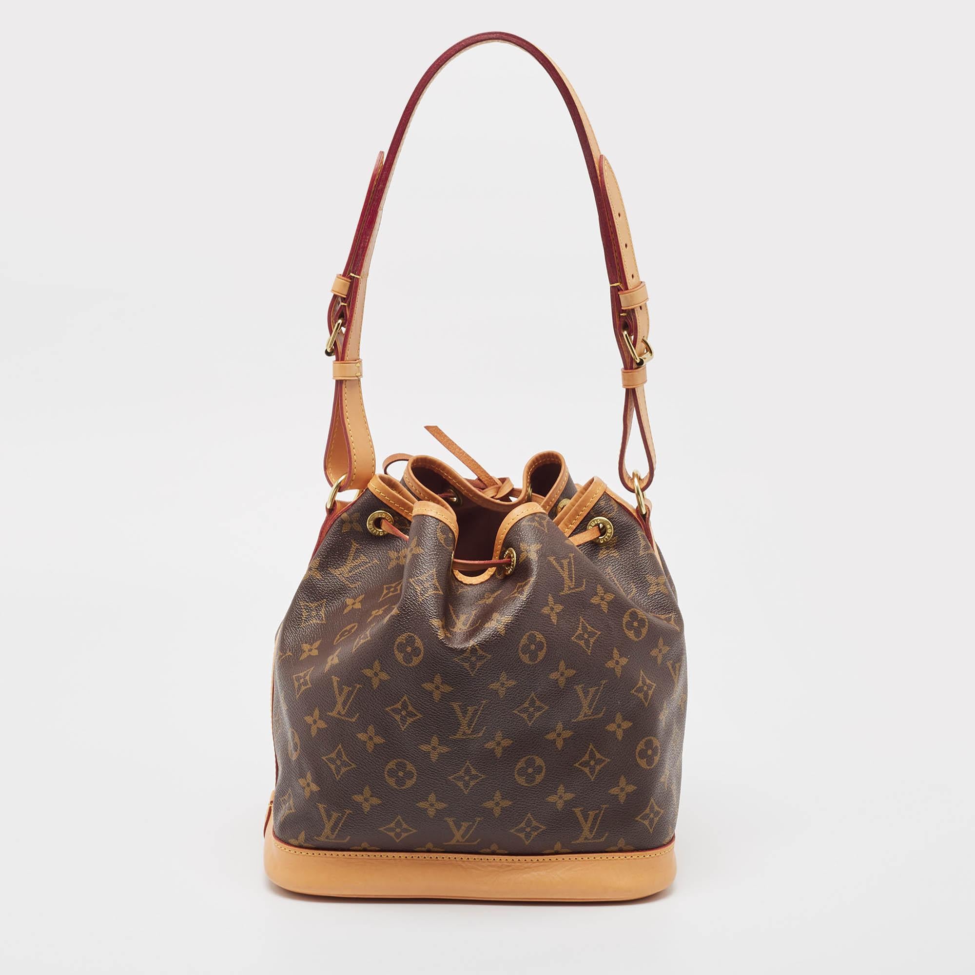 Louis Vuitton Monogram Canvas Petit Noe Bag In Good Condition In Dubai, Al Qouz 2