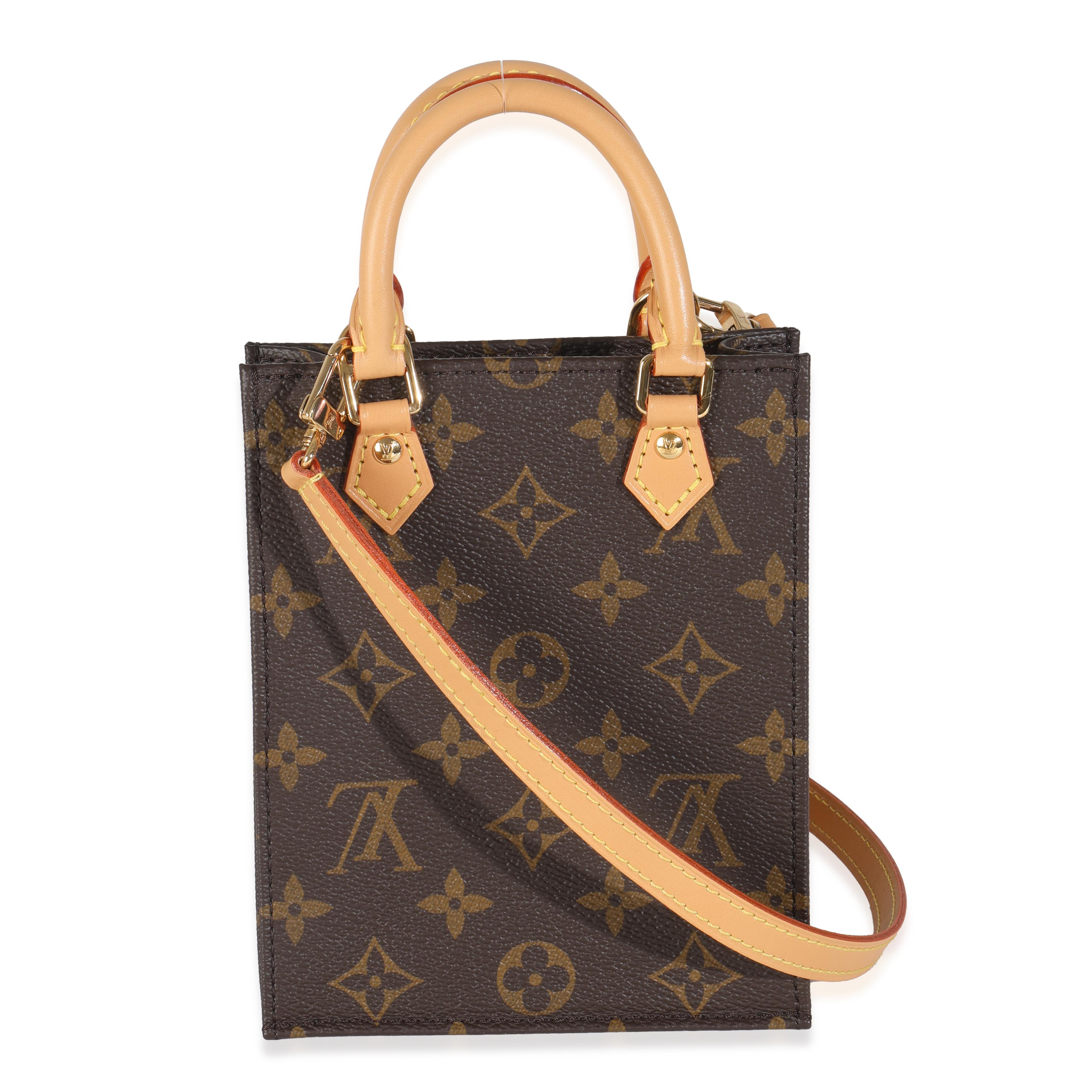 Louis Vuitton Monogram Canvas Petit Sac Plat im Angebot 1