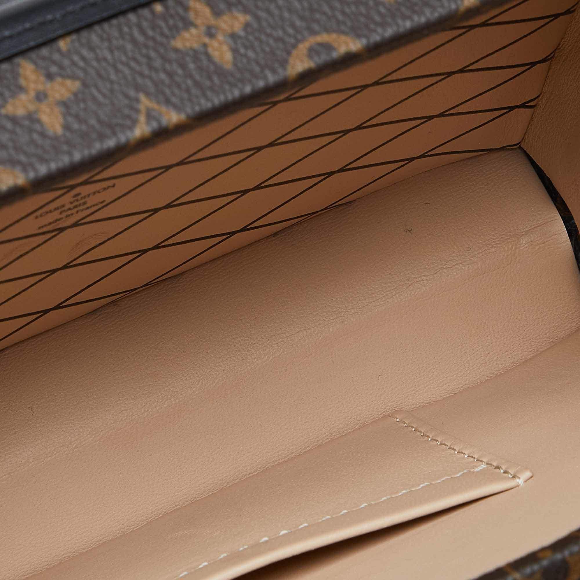 Louis Vuitton Monogram Canvas Petite Malle Bag For Sale 2