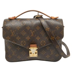 Louis Vuitton Monogram Canvas Pochette Metis Bag
