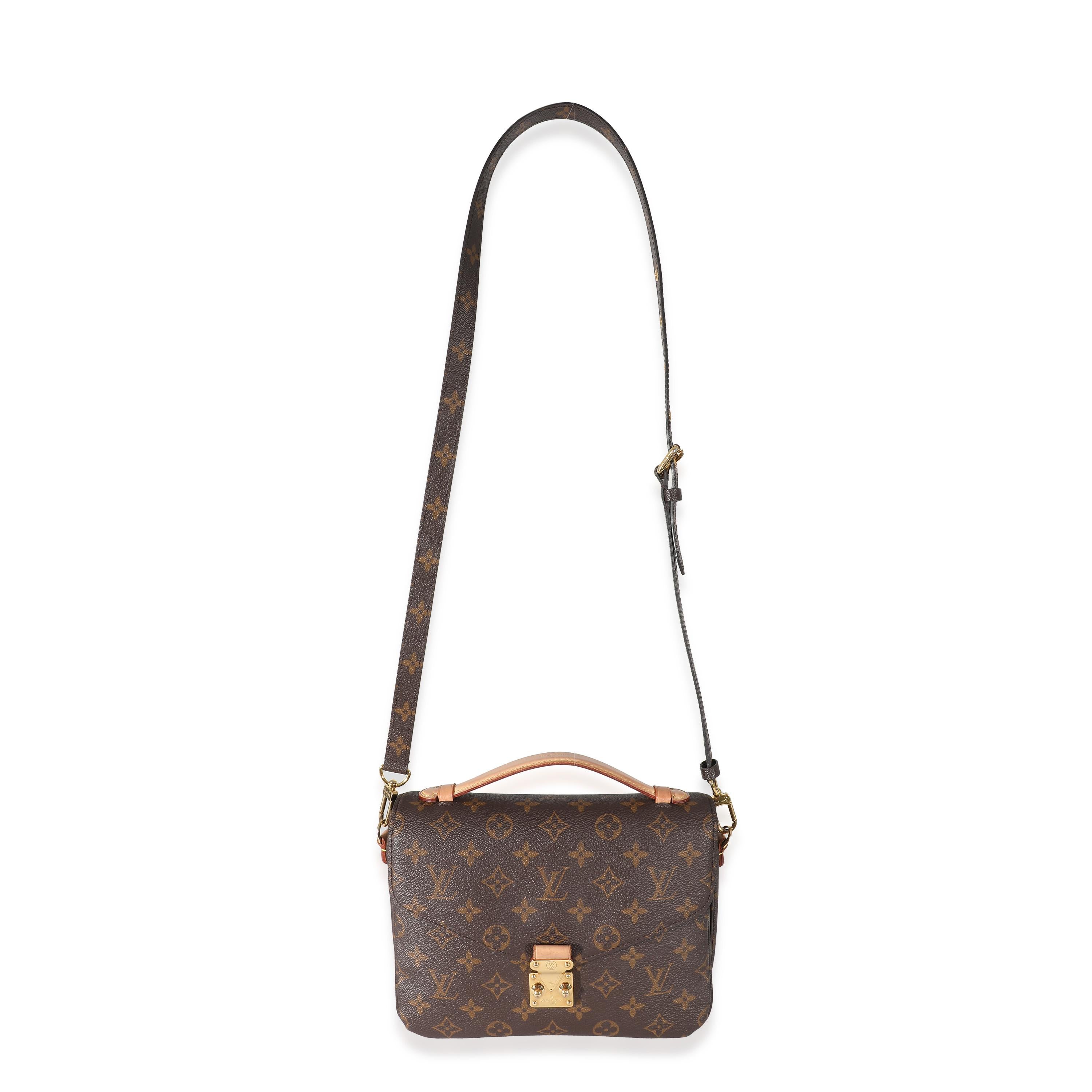 Louis Vuitton Monogram Canvas Pochette Metis In Excellent Condition In New York, NY