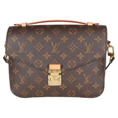 Louis Vuitton Monogram Canvas Pochette Metis
