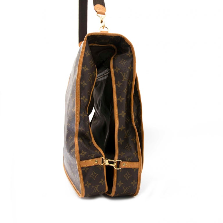 Louis Vuitton Monogram Canvas Portable Bandouliere Garment Bag at 1stdibs
