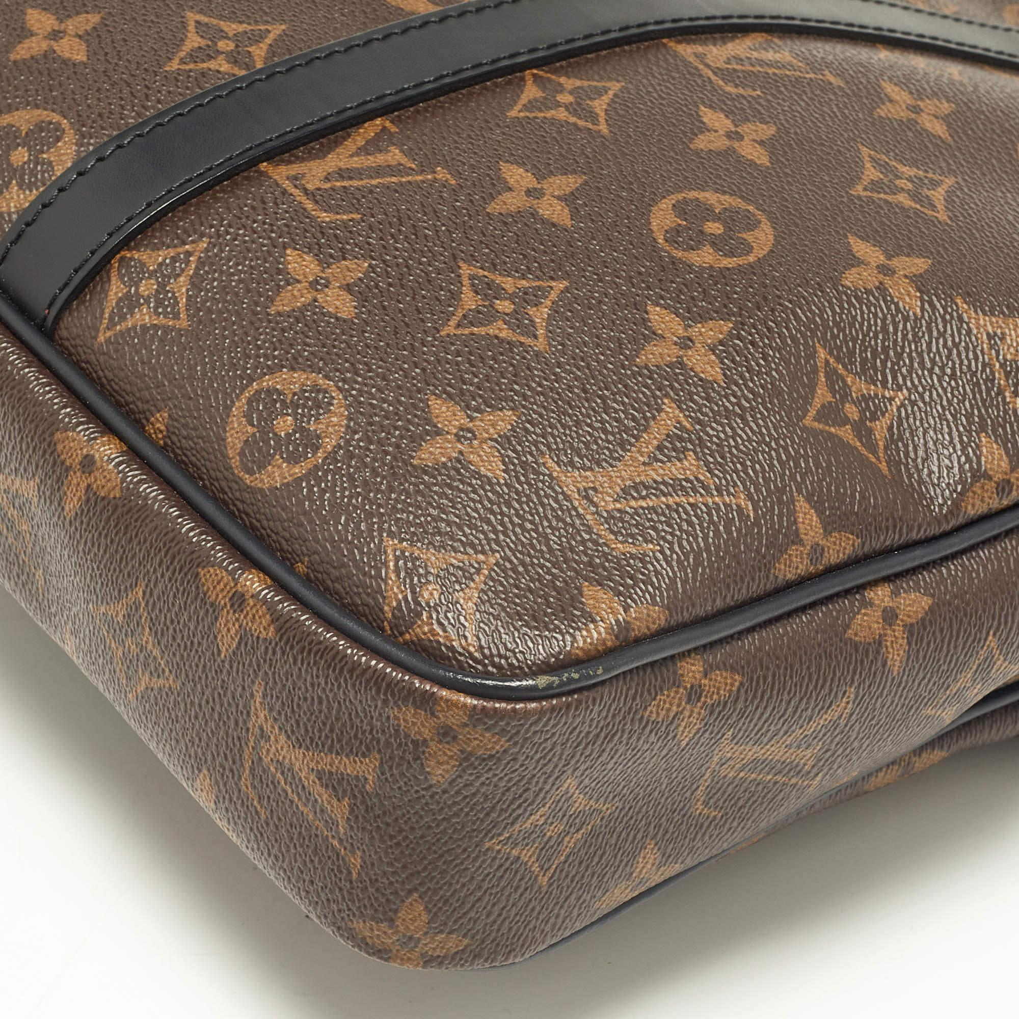 Louis Vuitton Monogram Canvas Porte Documents Voyage PM Bag 9