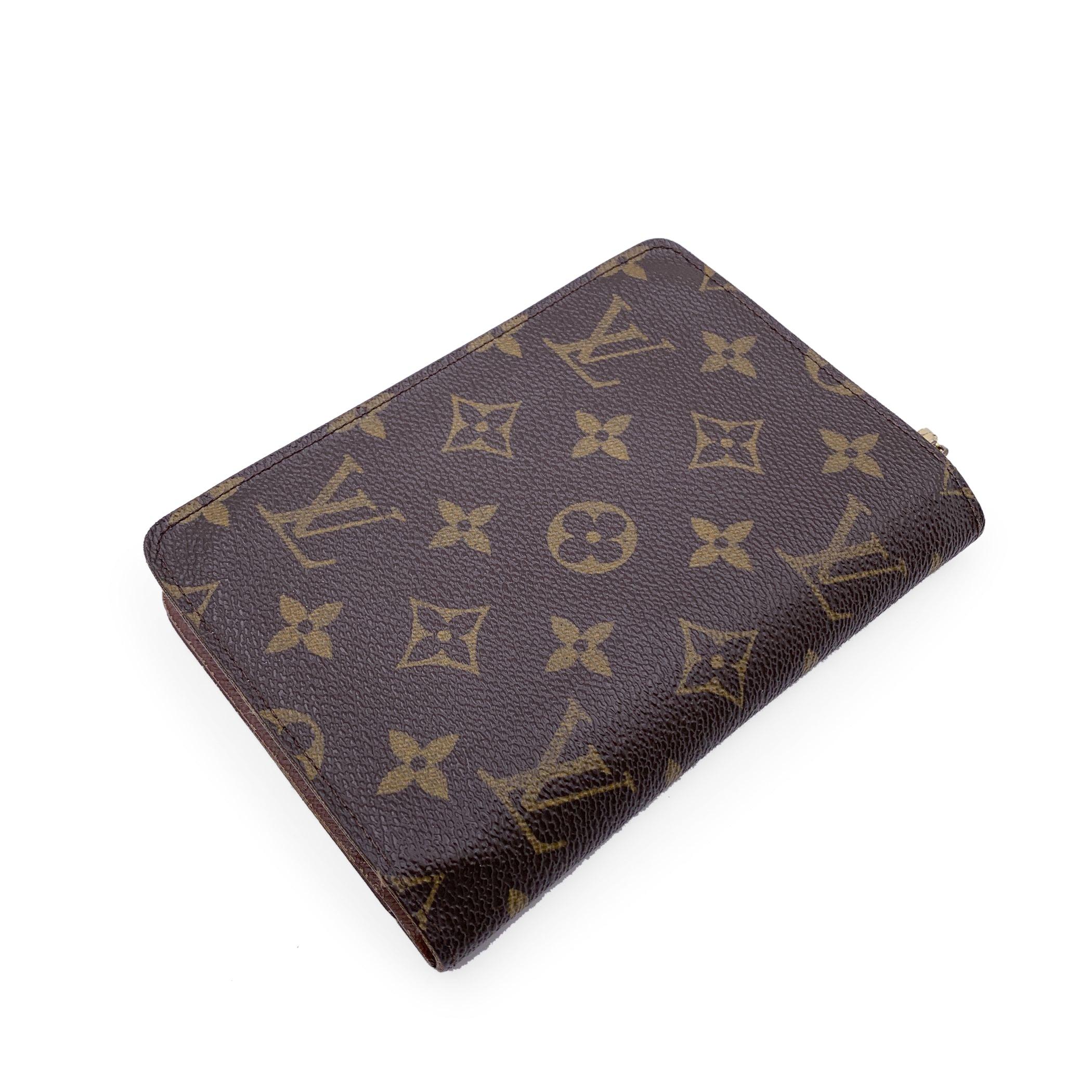 Louis Vuitton Monogram Canvas Porte Papier Zip Wallet M61207 In Good Condition In Rome, Rome