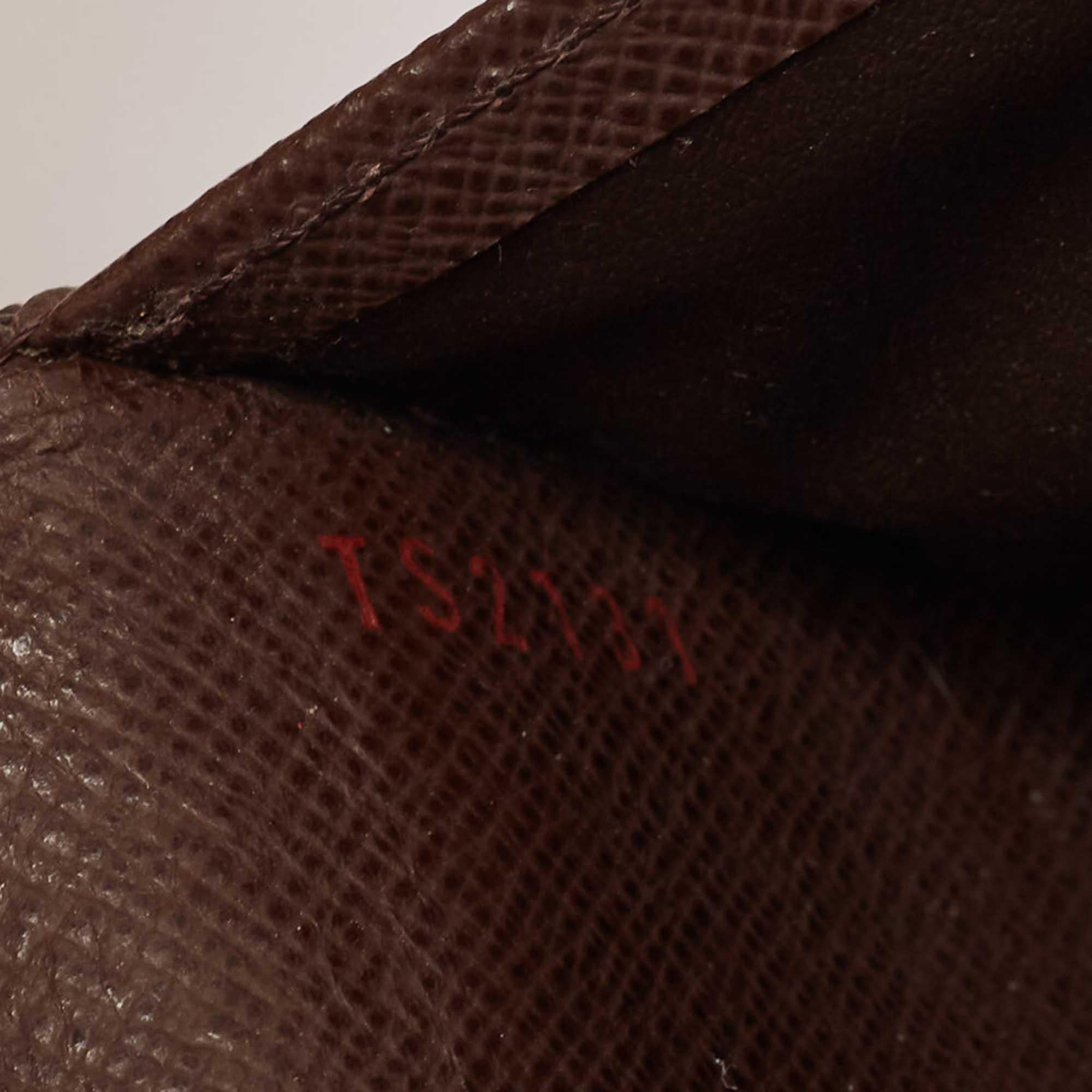 Portafoglio internazionale Louis Vuitton Monogram in tela Porte-Tresor in vendita 4