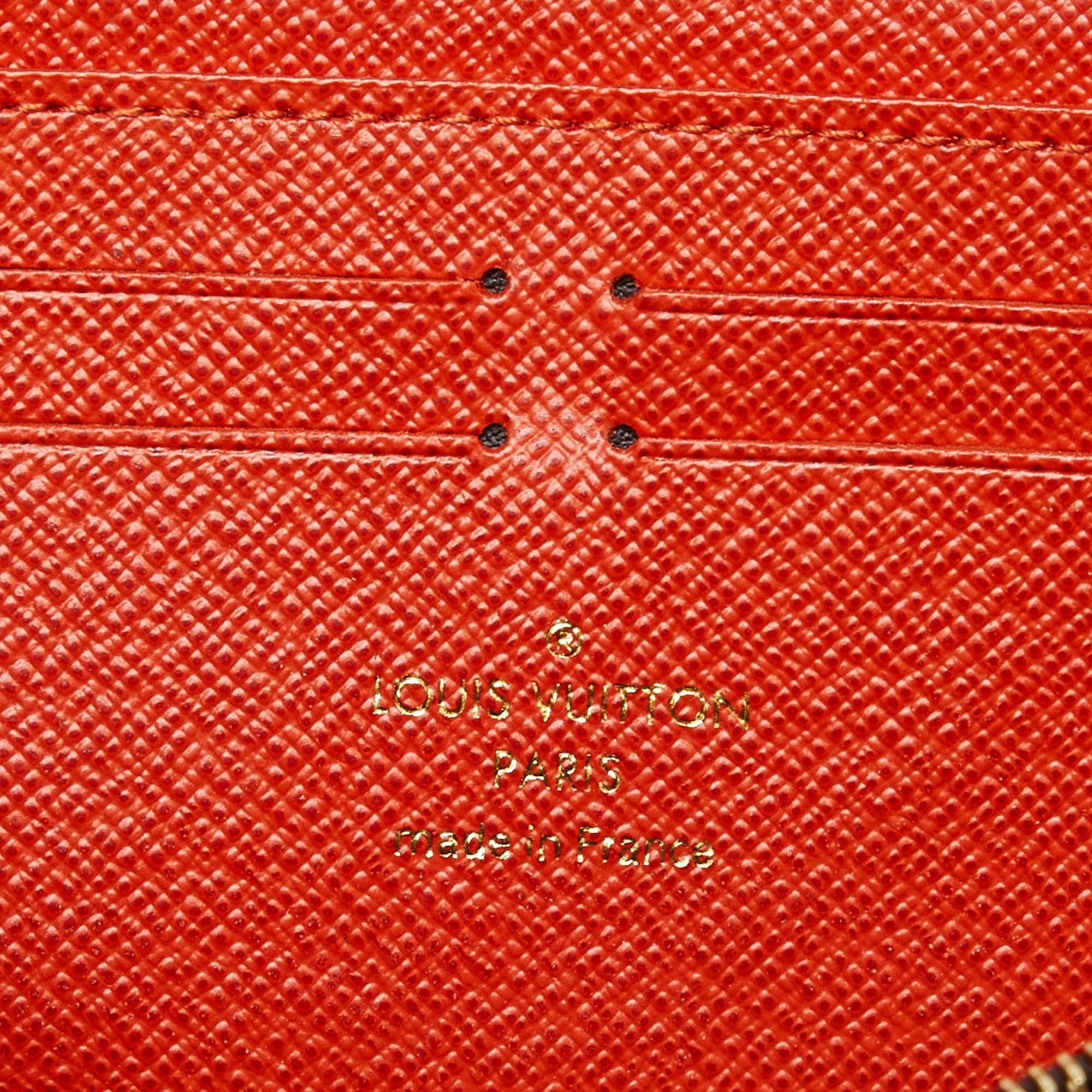 Louis Vuitton Monogram Canvas Portefeiulle Clemence Wallet In Excellent Condition For Sale In Dubai, Al Qouz 2