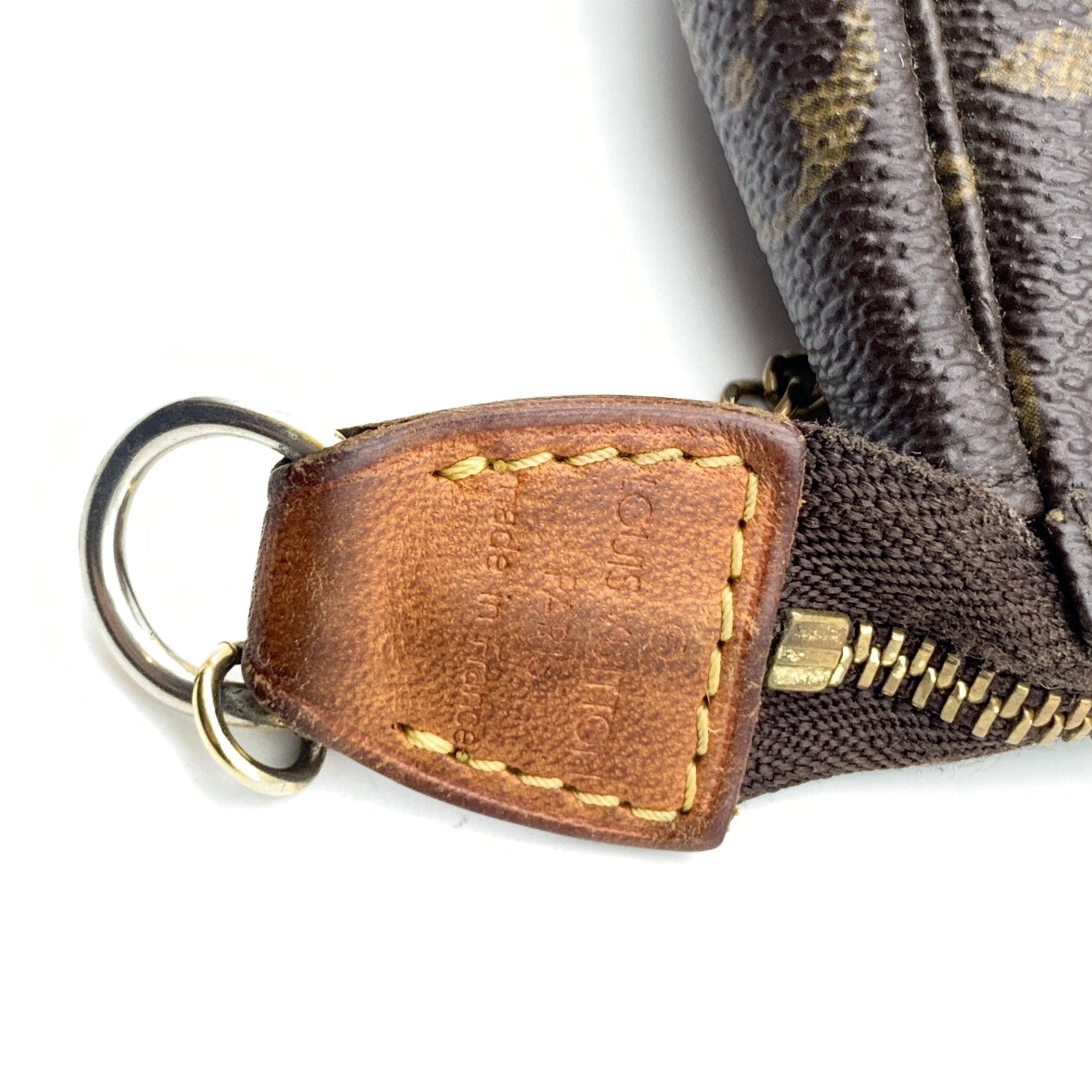 Women's Louis Vuitton Monogram Canvas Pouch Bag Mini Pochette Accessoires