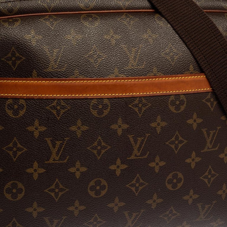 Louis Vuitton Monogram Canvas Reporter GM Bag at 1stDibs