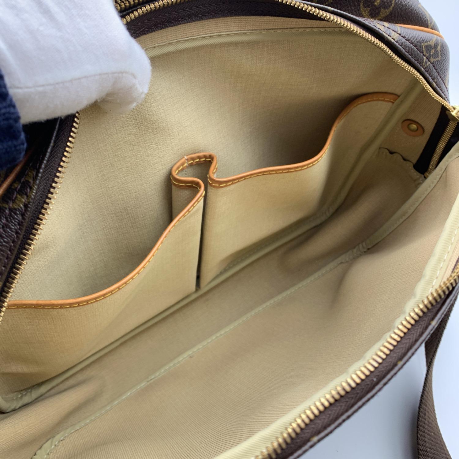 Louis Vuitton Monogram Canvas Reporter GM Crossbody Messenger Bag 2