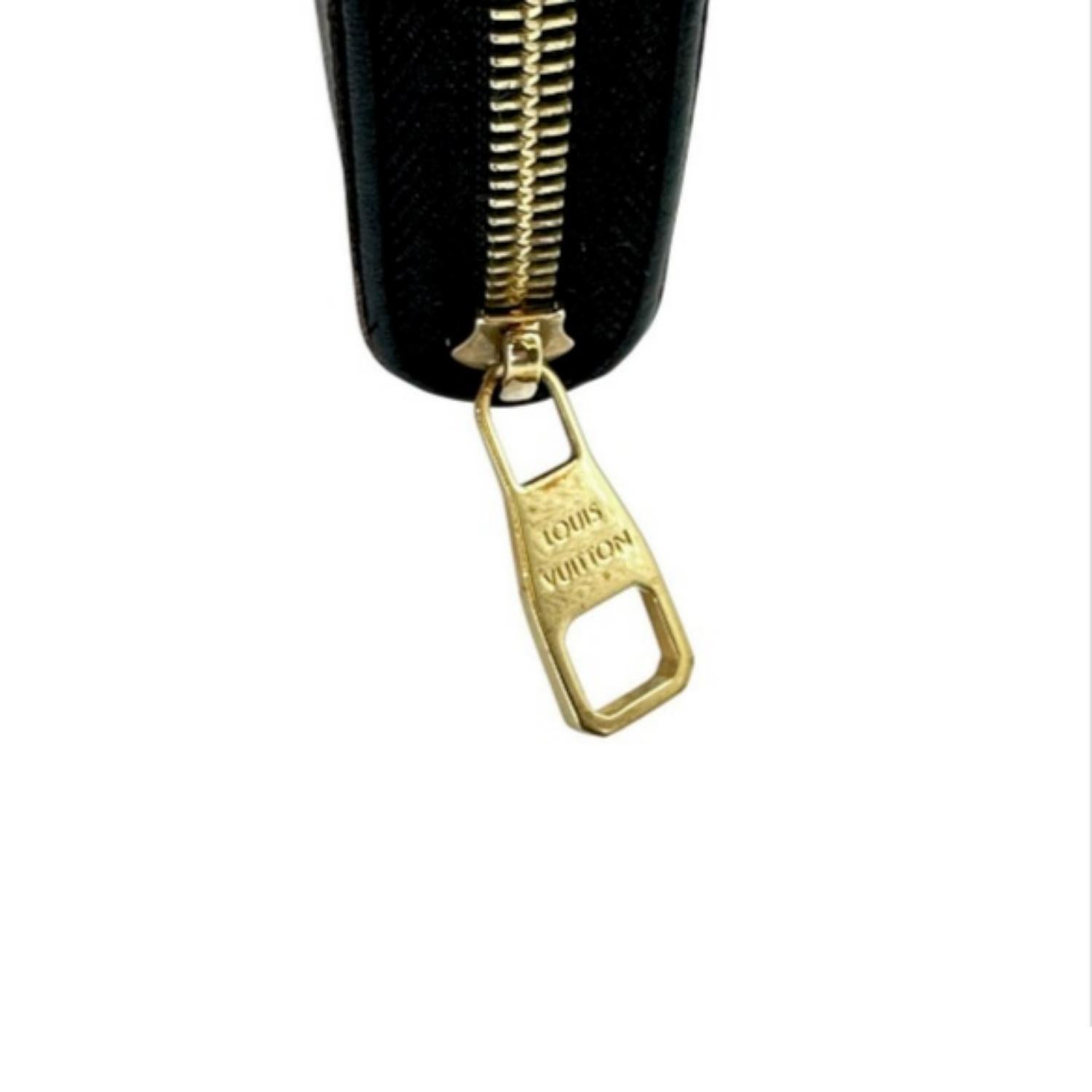 Portafoglio Louis Vuitton Monogram Canvas Retiro Continental Zippy in vendita 4