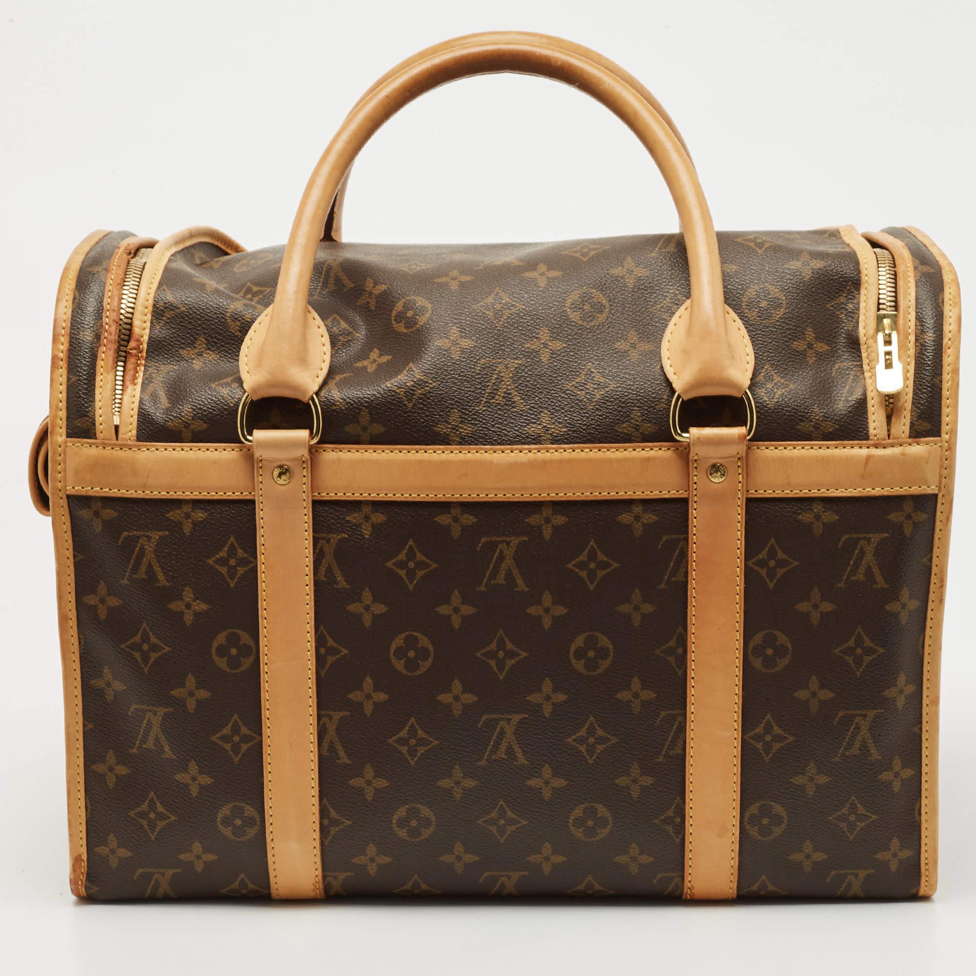 Everything falls short when we are talking about dogs and the love dog lovers bear for them. To extend this profound companionship all day long, Louis Vuitton brings you this ultra-chic and functional Sac Chien 40 Dog Carrier bag. It's a lovely