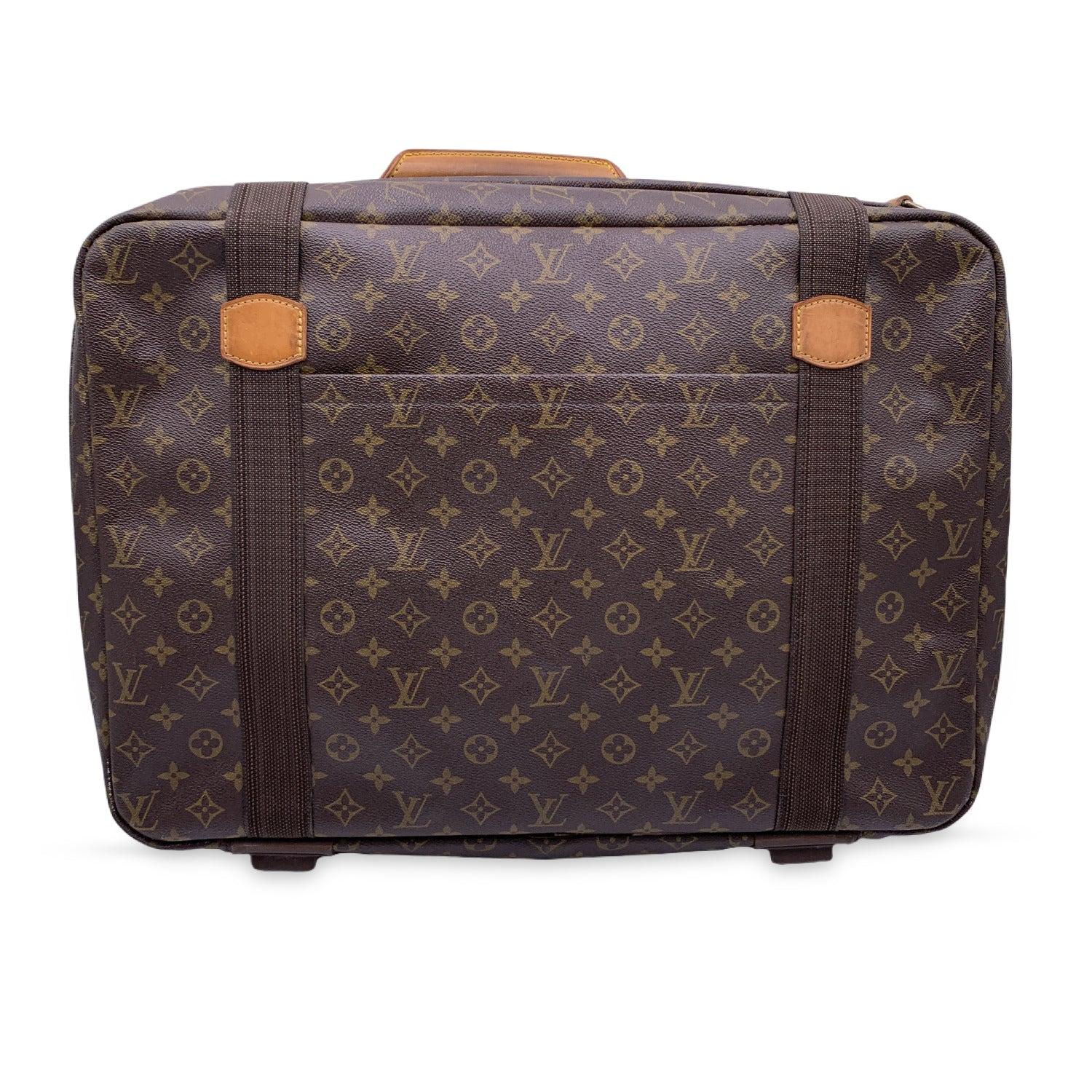 Louis Vuitton Monogram Canvas Satellite 53 Travel Bag M23356 In Good Condition For Sale In Rome, Rome