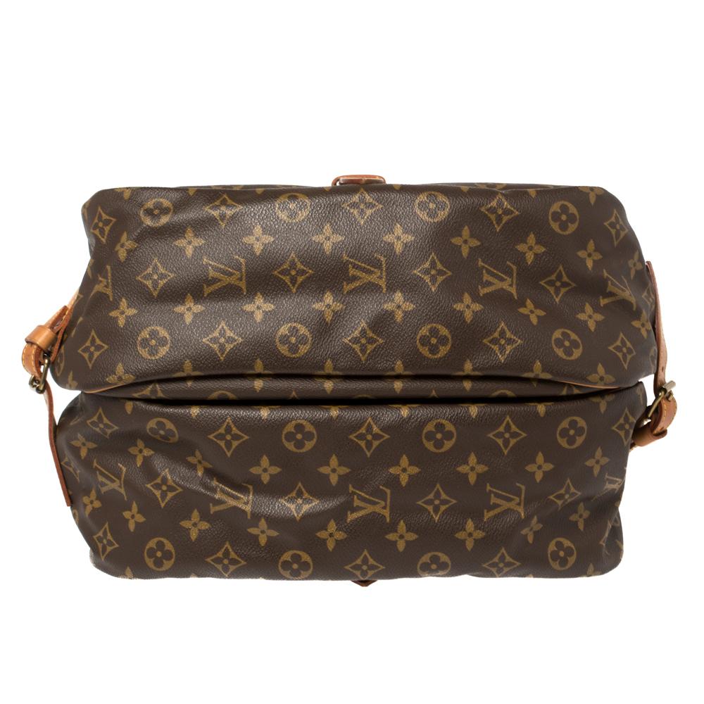 Women's Louis Vuitton Monogram Canvas Saumur 35 Bag