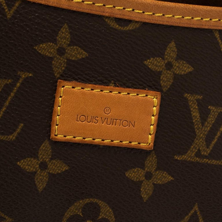 Louis Vuitton Monogram Canvas Saumur 35 Messenger Bag at 1stDibs  louis  vuitton equestrian, louis vuitton saumur 35, lv saumur sizes