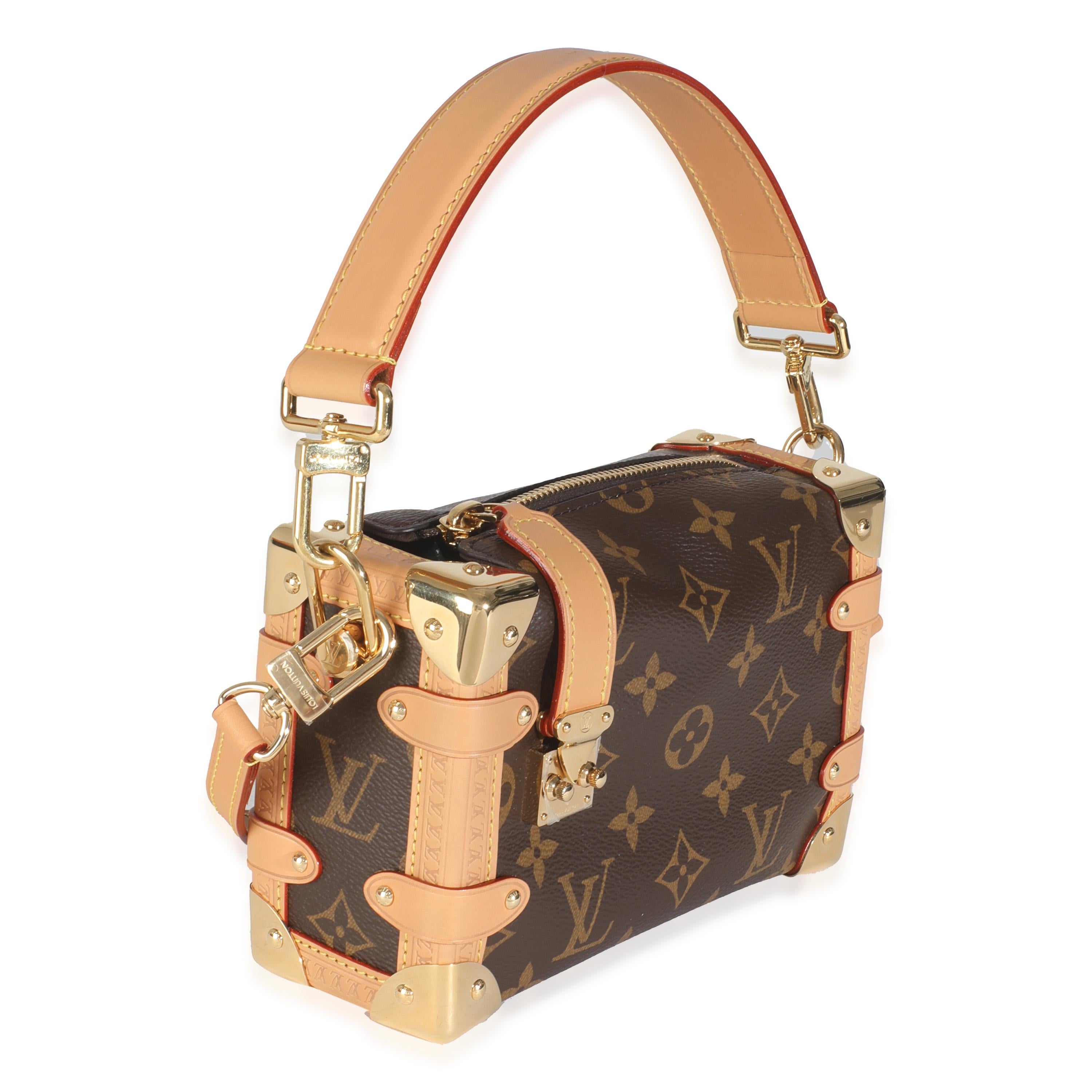 Titel der Auflistung: Louis Vuitton Monogram Canvas Seitenkoffer PM
SKU: 145708
MSRP: 3900.00 USD
Zustand: Gebraucht 
Handtasche Zustand: Tadellos
Bemerkungen zum Zustand: Artikel hat keine Anzeichen von Verschleiß.  Endverkauf.
Marke: Louis