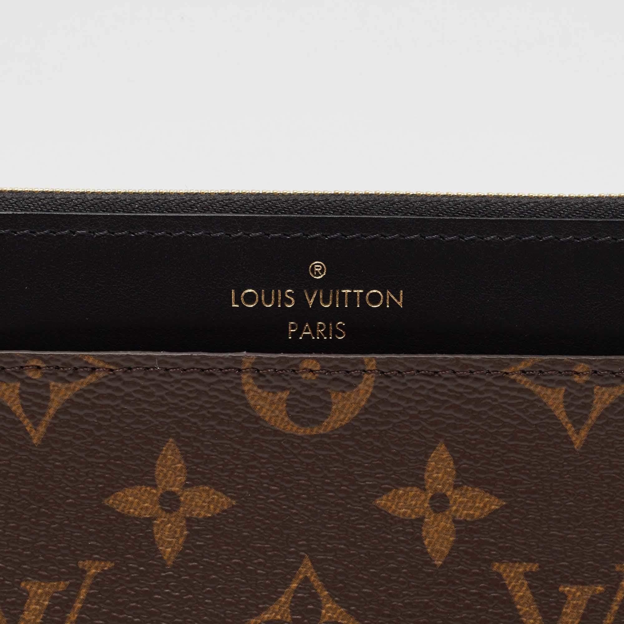 Louis Vuitton Monogram Canvas Slim Purse For Sale 2