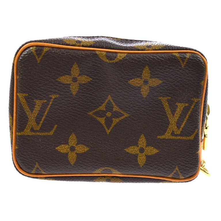 Louis Vuitton Monogram Canvas Small Mini Evening Clutch Wristlet Pochette Bag For Sale at 1stdibs