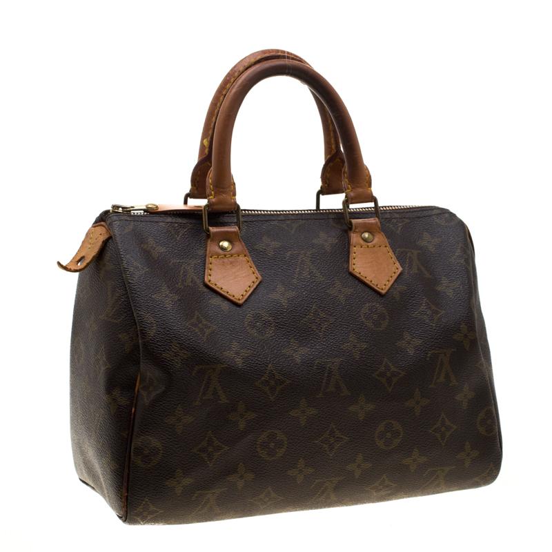 Louis Vuitton Monogram Canvas Speedy 25 Bag In Fair Condition In Dubai, Al Qouz 2