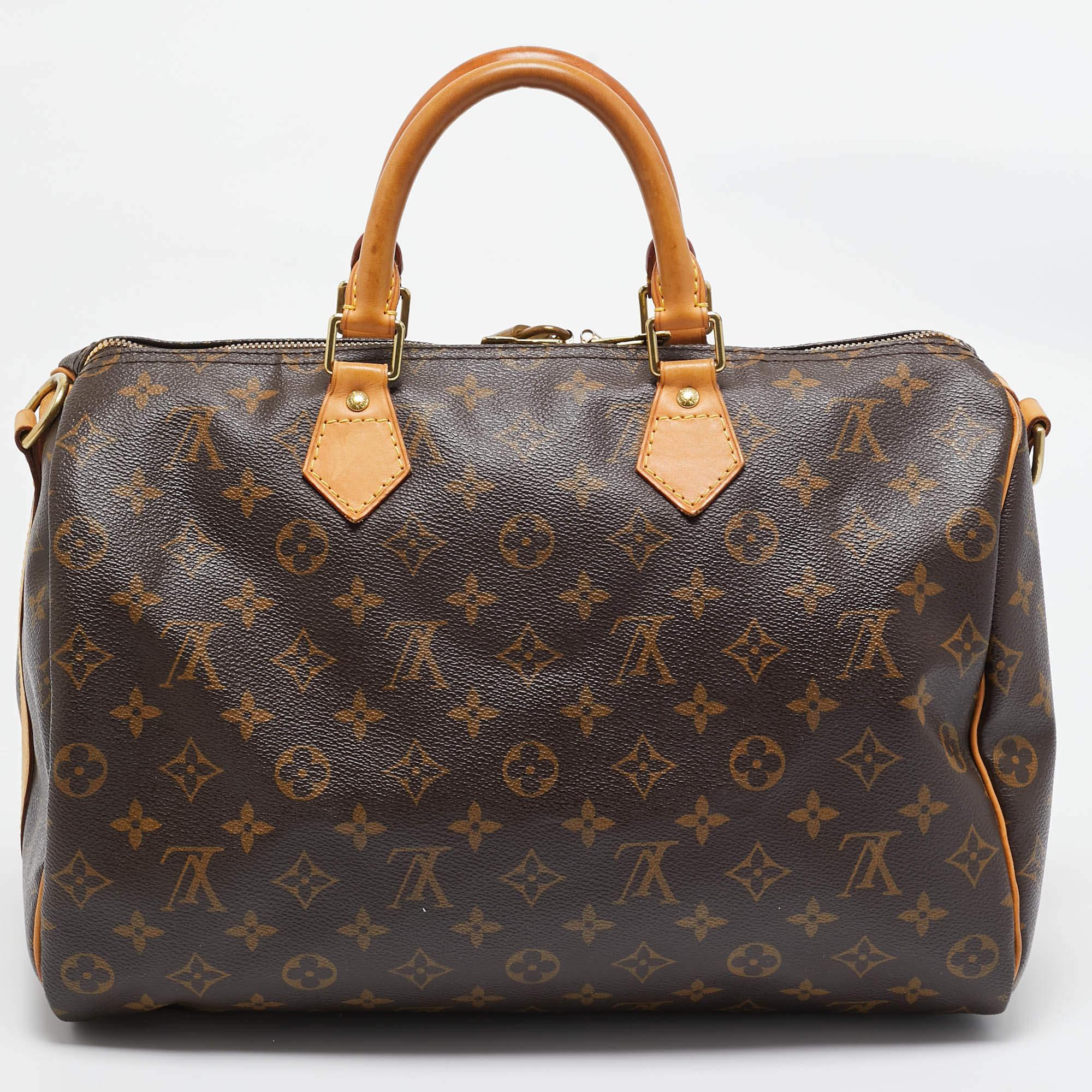 Louis Vuitton Monogram Canvas Speedy Bandouliere 35 Bag In Good Condition In Dubai, Al Qouz 2
