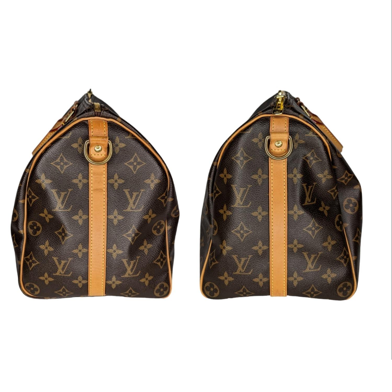 Women's or Men's Louis Vuitton Monogram Canvas Speedy Bandouliere 35 Bag For Sale