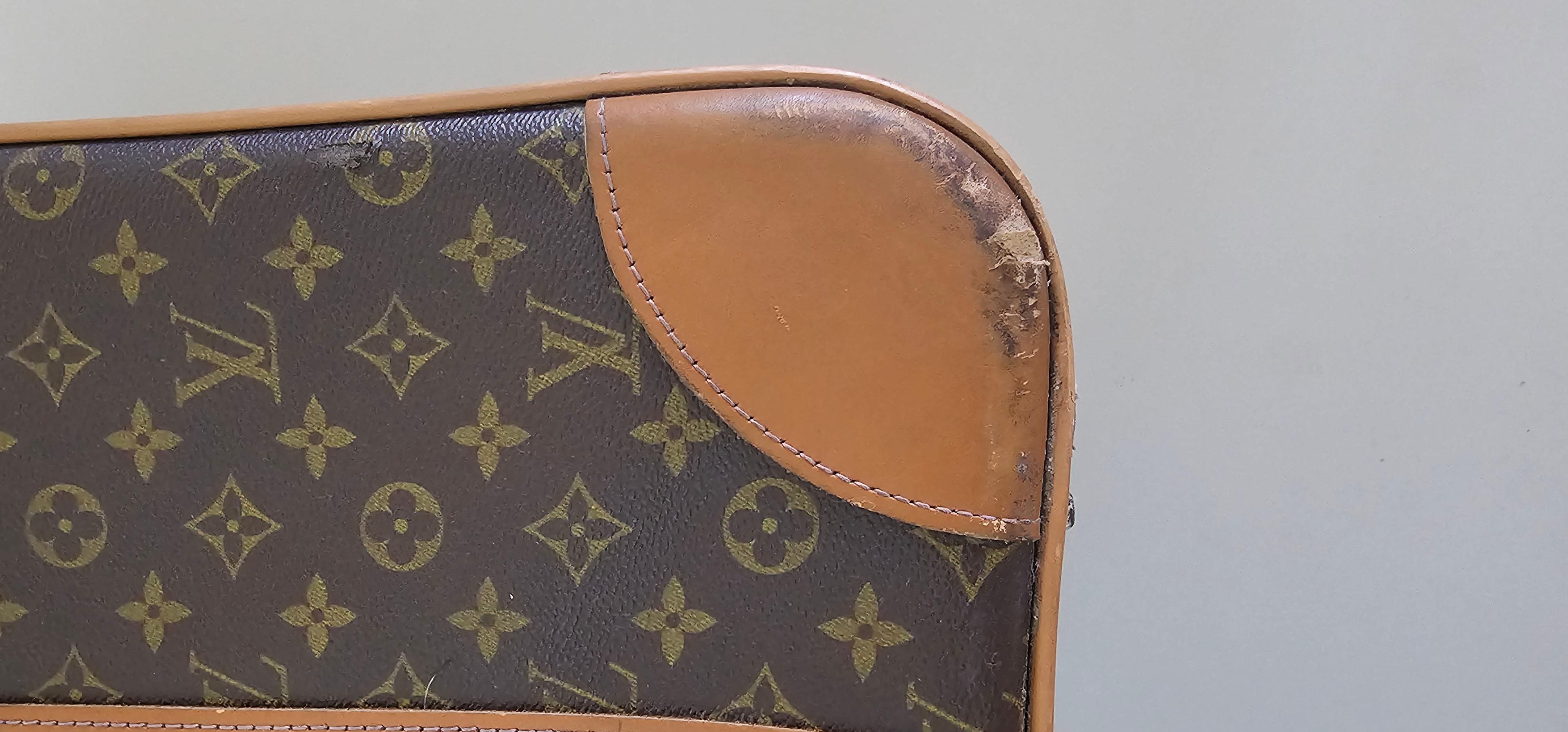 Valigia in tela Monogram Louis Vuitton anni '70 in vendita 6