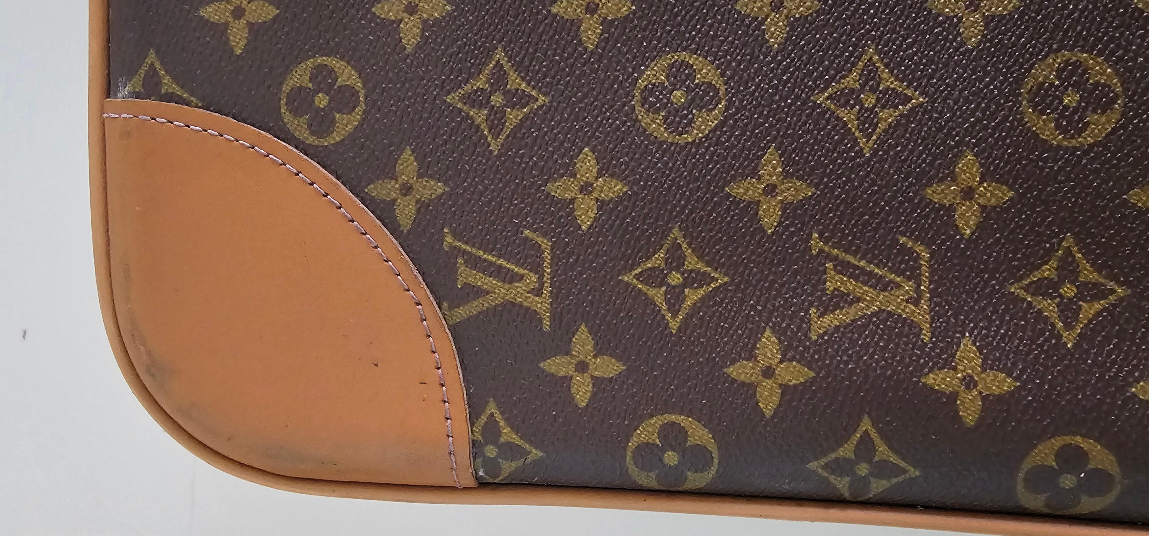 Valigia in tela Monogram Louis Vuitton anni '70 in vendita 8