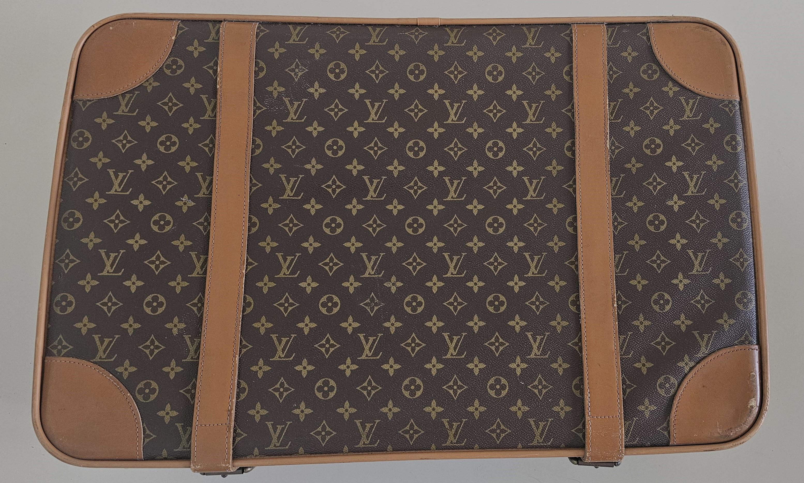 Valigia in tela Monogram Louis Vuitton anni '70 in vendita 11