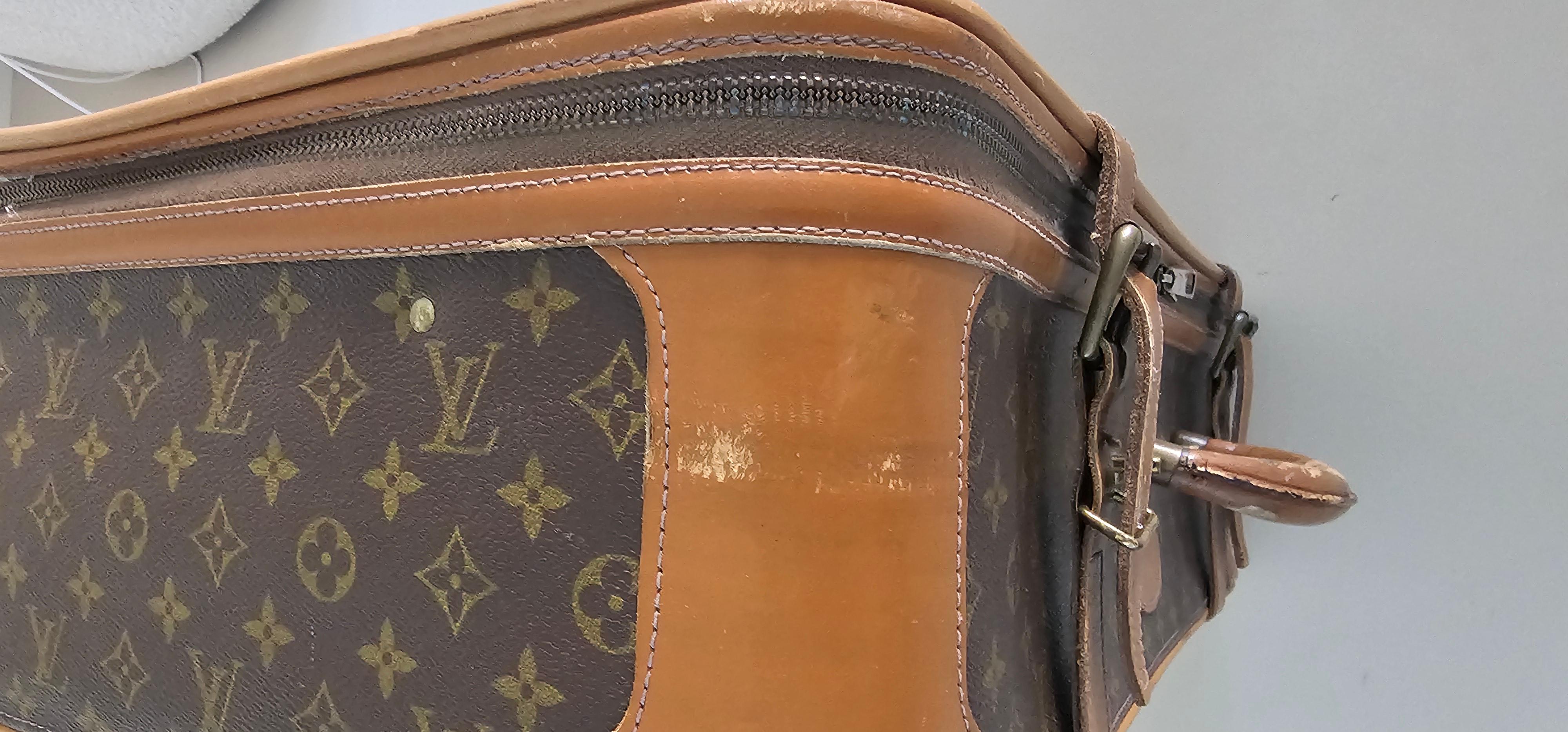 Valigia in tela Monogram Louis Vuitton anni '70 in vendita 14