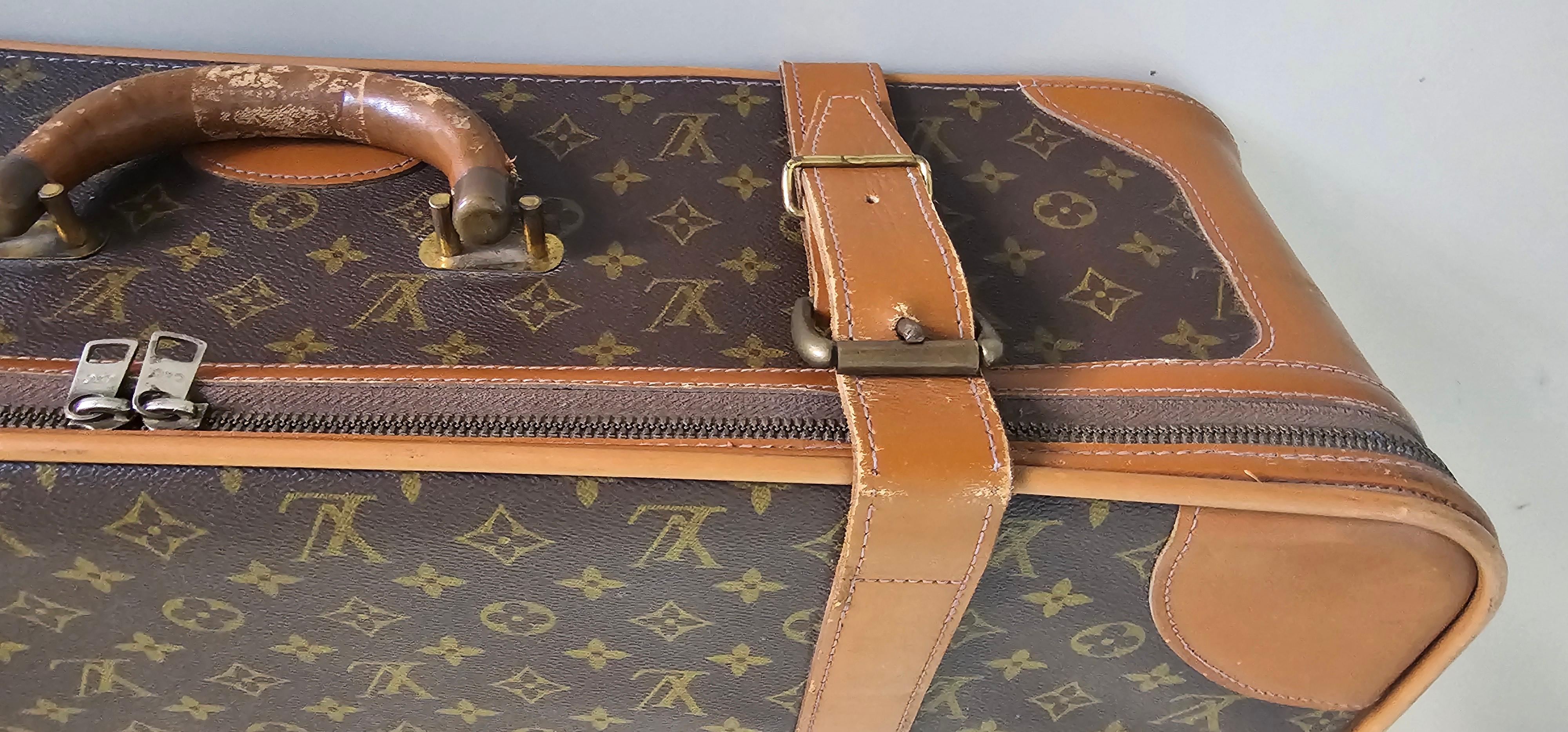 Valigia in tela Monogram Louis Vuitton anni '70 in vendita 3