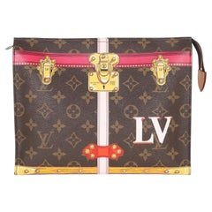 LOUIS VUITTON Maletas de verano de lona Monogram con efecto trampantojo Poche Toilette 26 Cosm