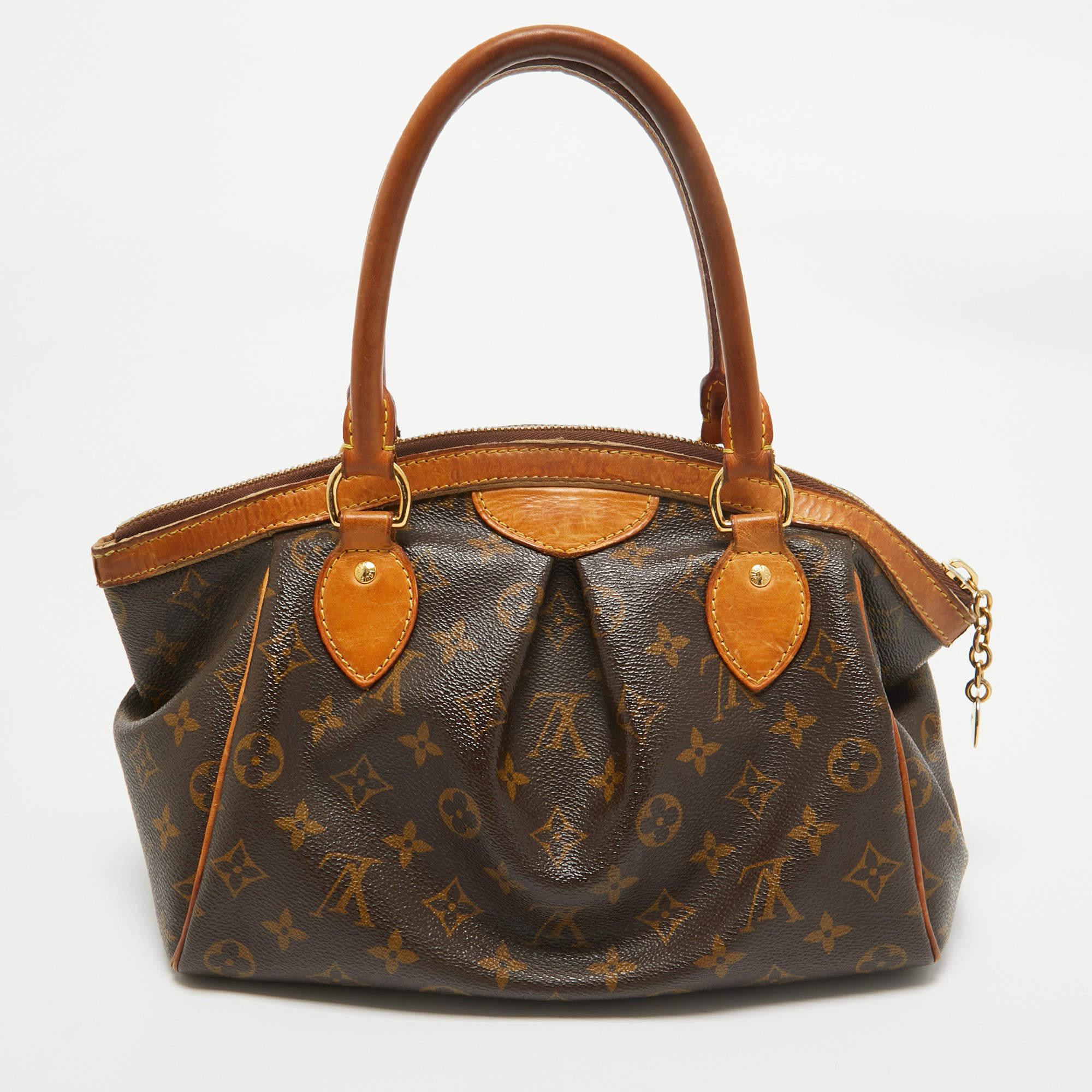 Louis Vuitton Monogram Canvas Tivoli PM Bag In Fair Condition In Dubai, Al Qouz 2