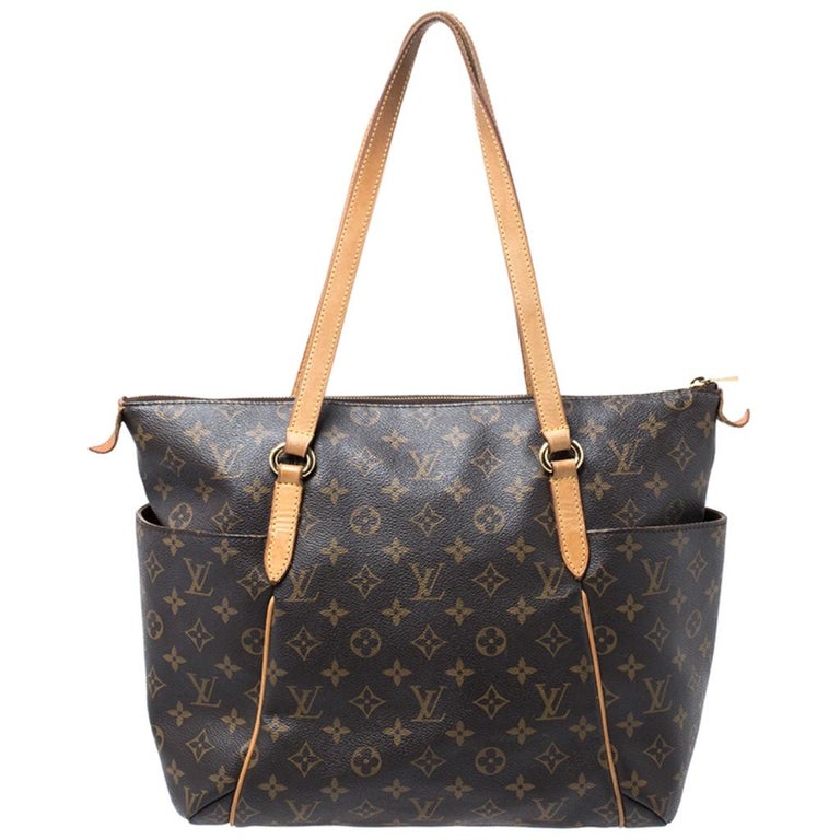 Louis Vuitton Monogram Canvas Totally MM For Sale at 1stdibs